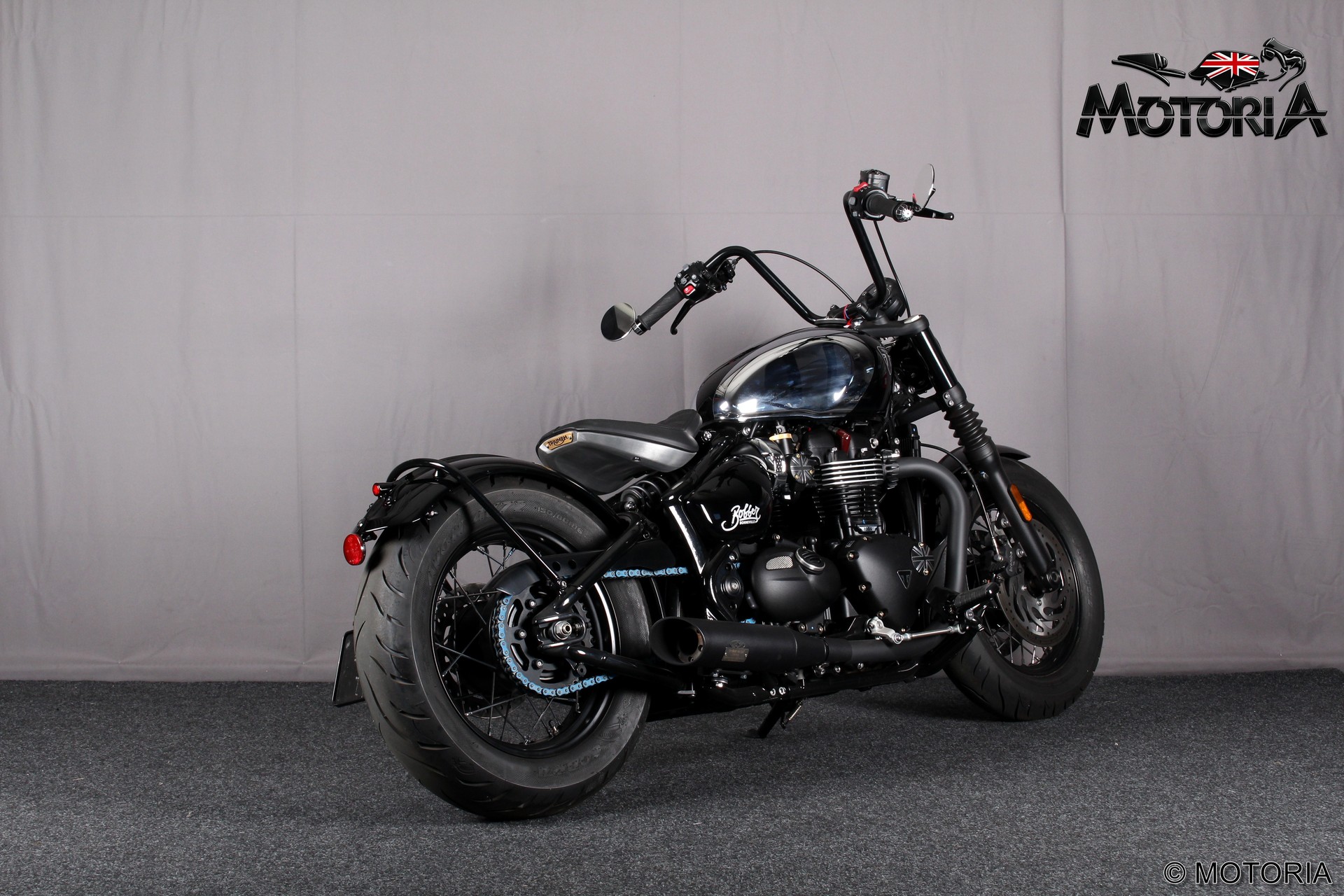 TRIUMPH Bonneville 1200 Bobber-image-5