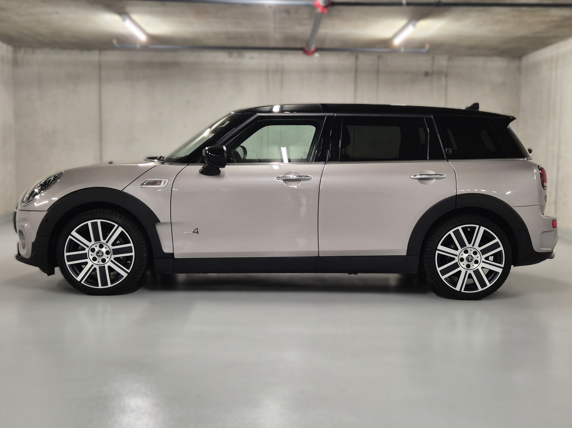 MINI Clubman Cooper S ALL4 Steptronic-showroom-element-3