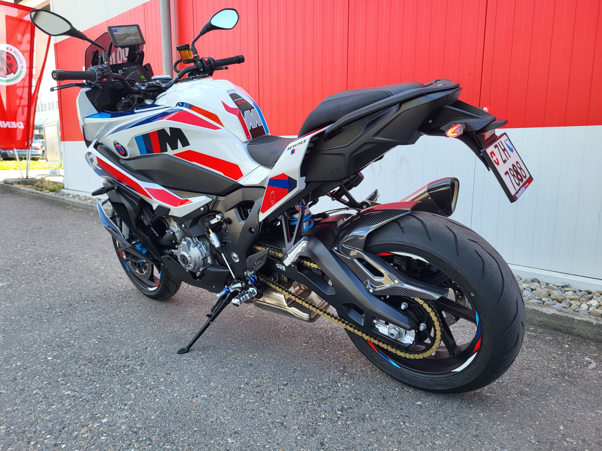 BMW M 1000 XR-image-2
