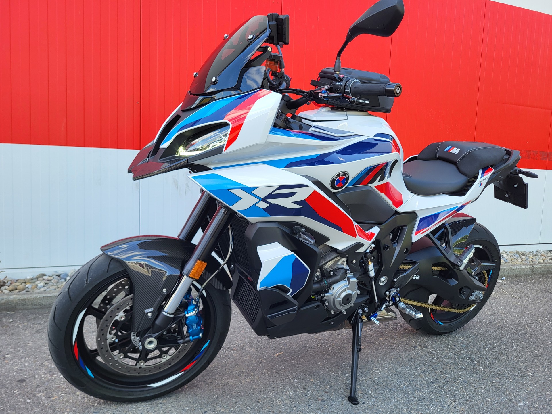 BMW M 1000 XR-image-1