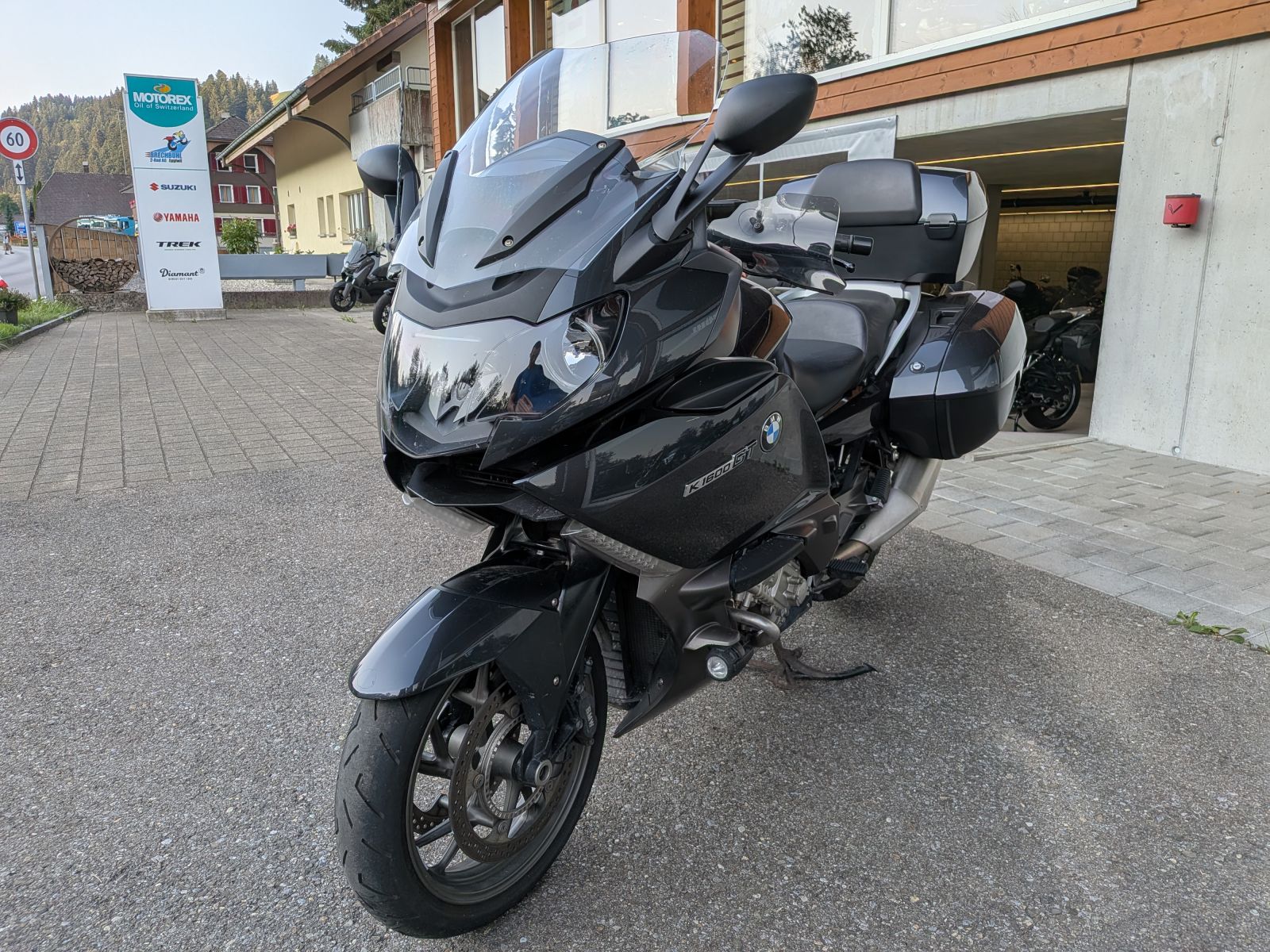 BMW K 1600 GT-image-2