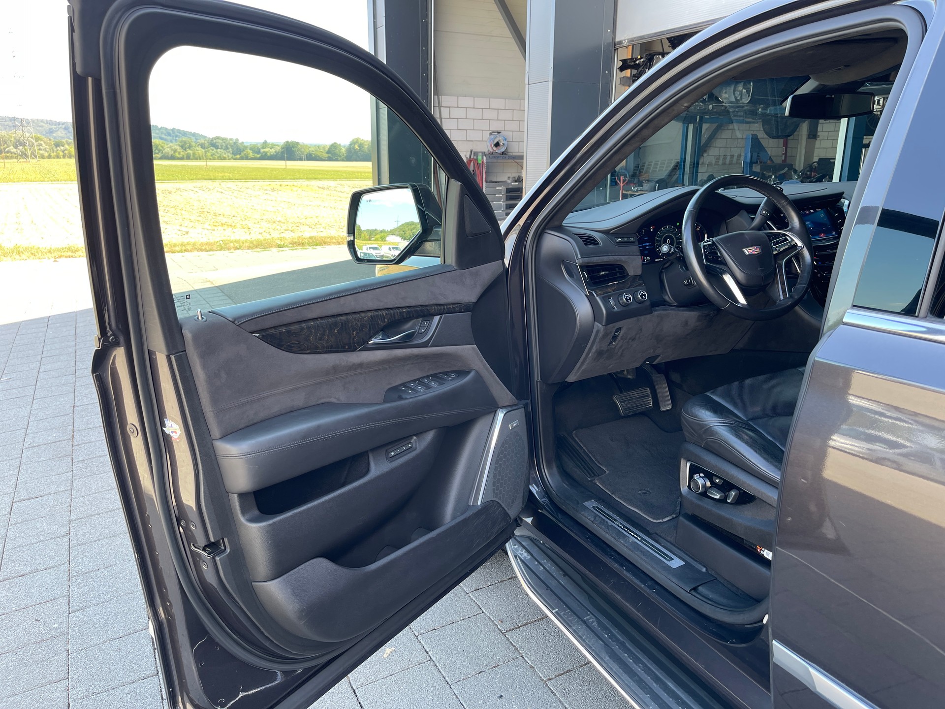 CADILLAC Escalade 6.2 Platinum Automatic*8 Plätze-image-6