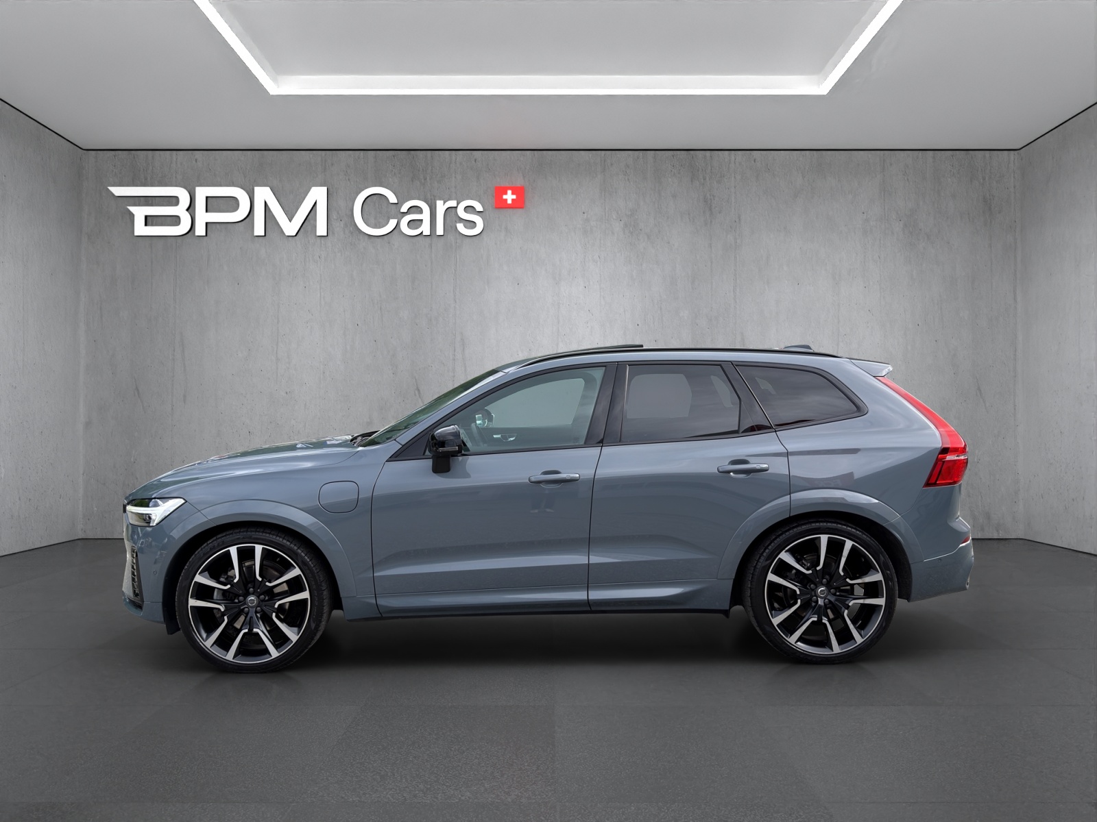 VOLVO XC60 2.0 T6 TE Ultimate Dark eAWD-image-15