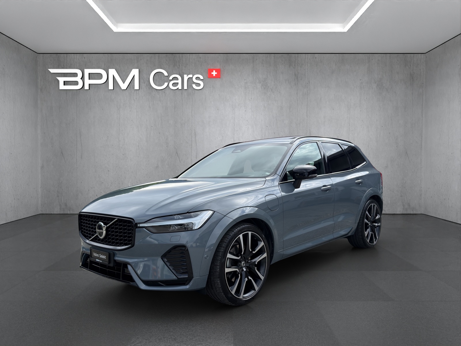 VOLVO XC60 2.0 T6 TE Ultimate Dark eAWD