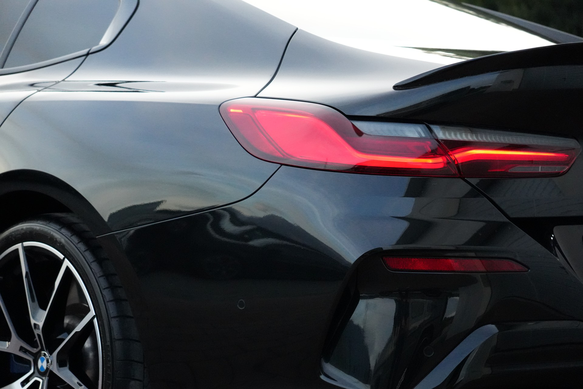 BMW M850i xDrive Steptronic (CH)-image-9