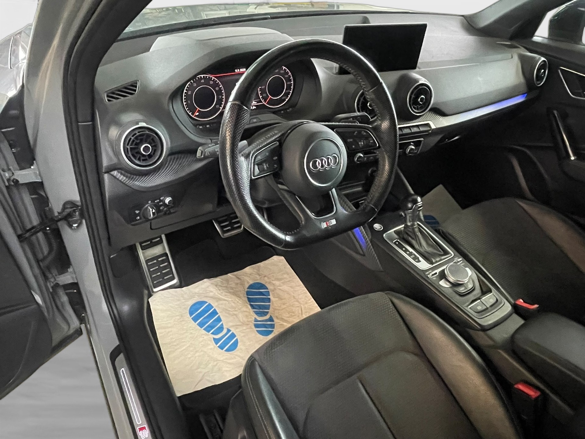 AUDI Q2 1.4 TFSI sport S-tronic | CH-Auto | Frisch MFK | Pano Dach | Virtual Cockpit | S-Line Paket-image-7
