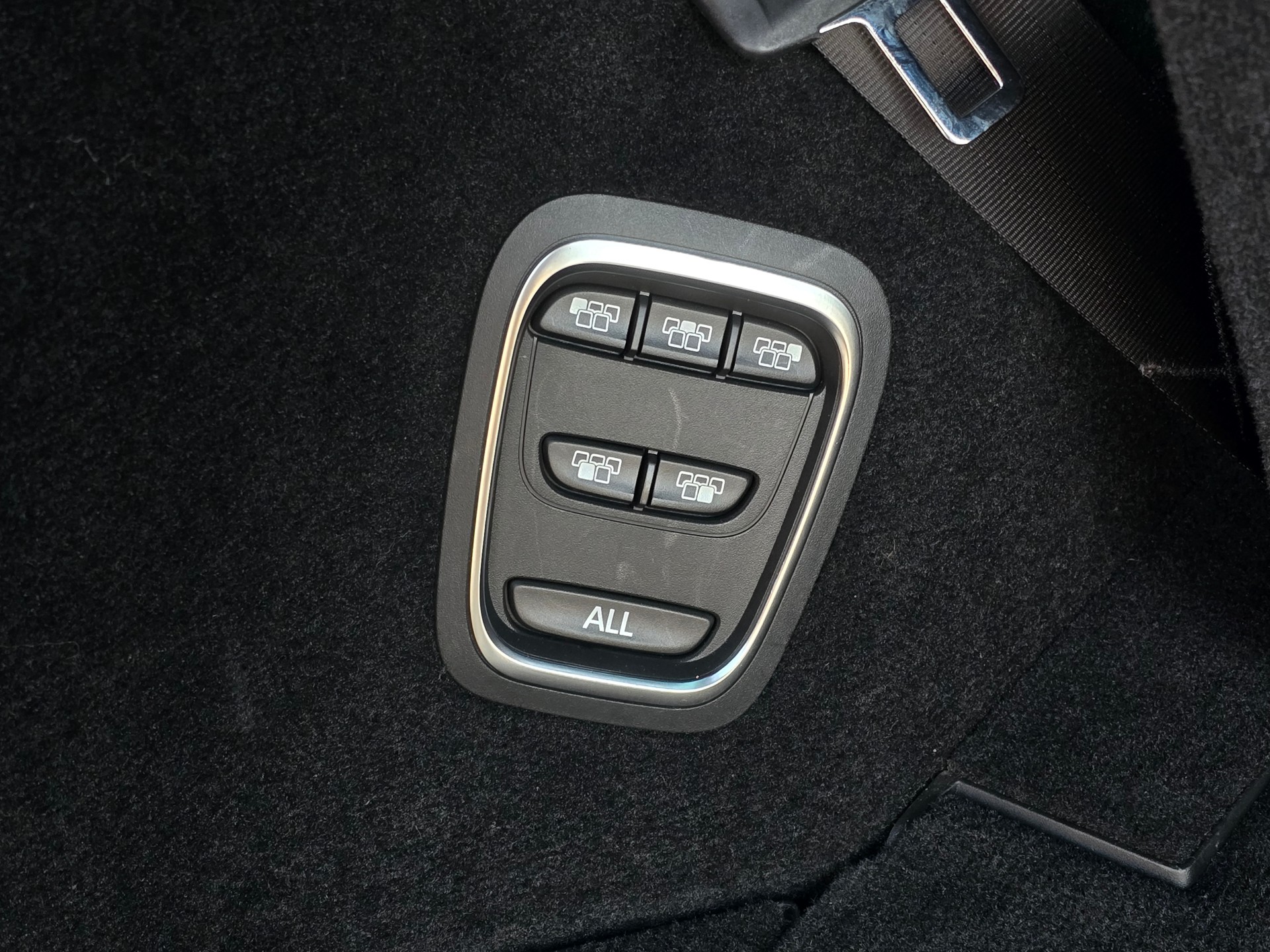 RENAULT Espace 1.8 TCe Initiale EDC 4CONTROL 7-Sitzer-image-31