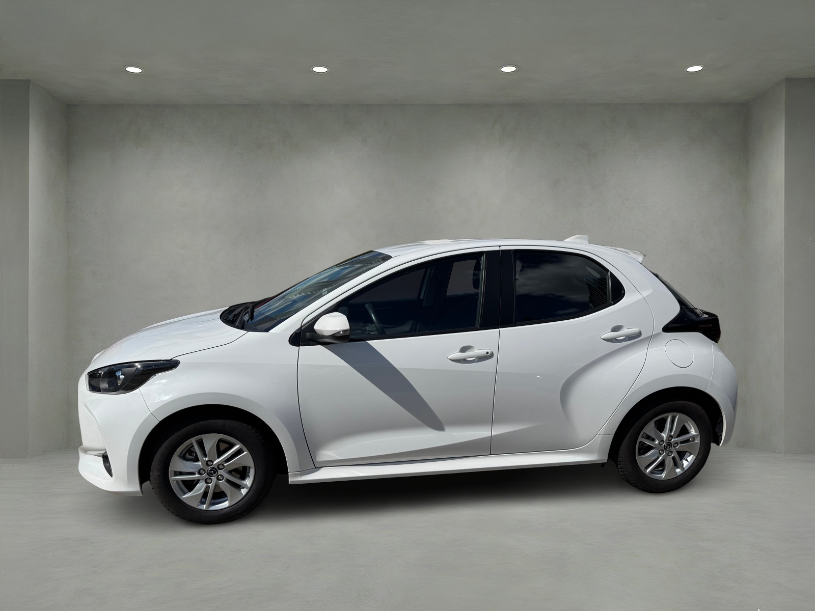 MAZDA 2 Hybrid Pure-showroom-element-3