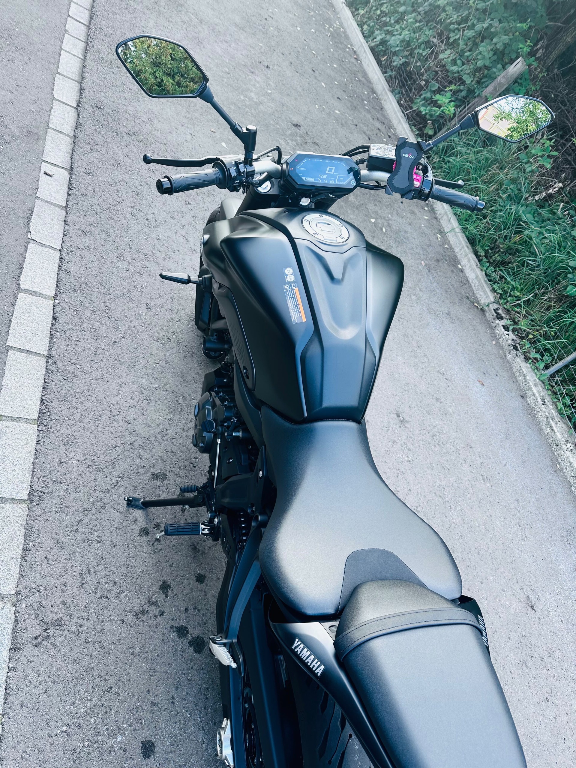 YAMAHA MT-07-image-5