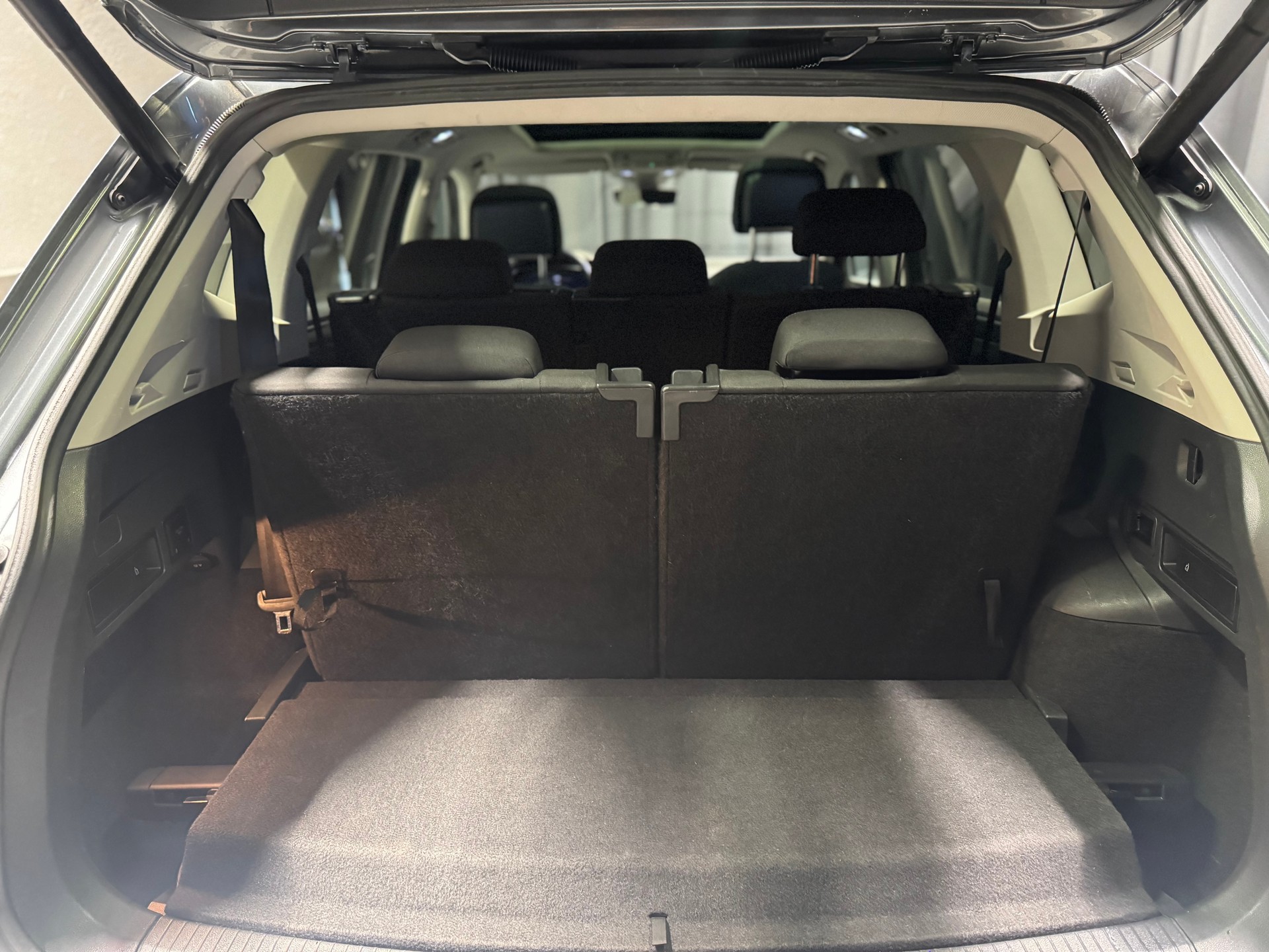 VW Tiguan Allspace 2.0TSI Comfortline 4Motion DSG(M)(61)-image-24