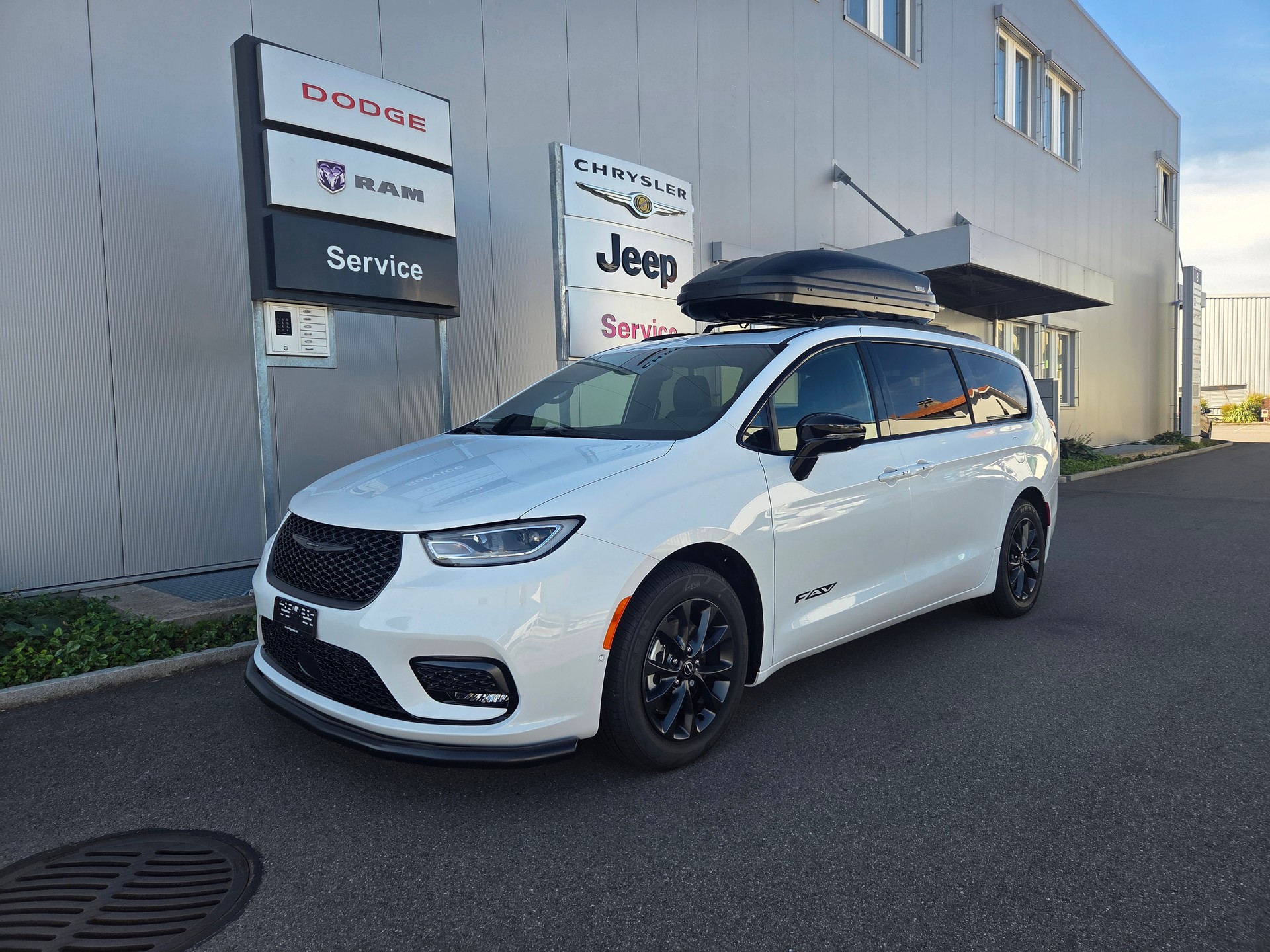 CHRYSLER Pacifica 3.6 V6 FAV 291PS 7-Plätzer-showroom-element-1