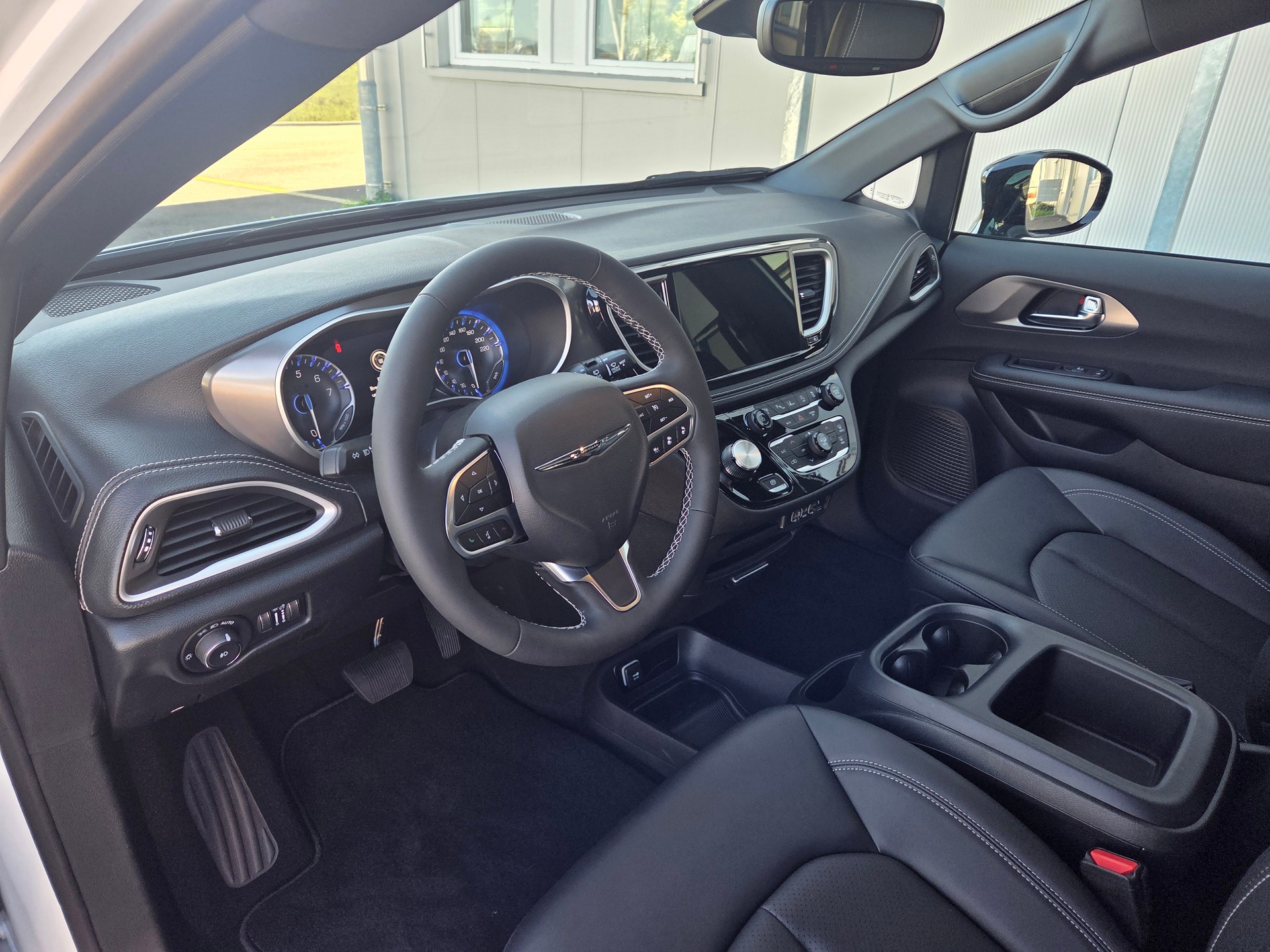 CHRYSLER Pacifica 3.6 V6 FAV 291PS 7-Plätzer-image-5