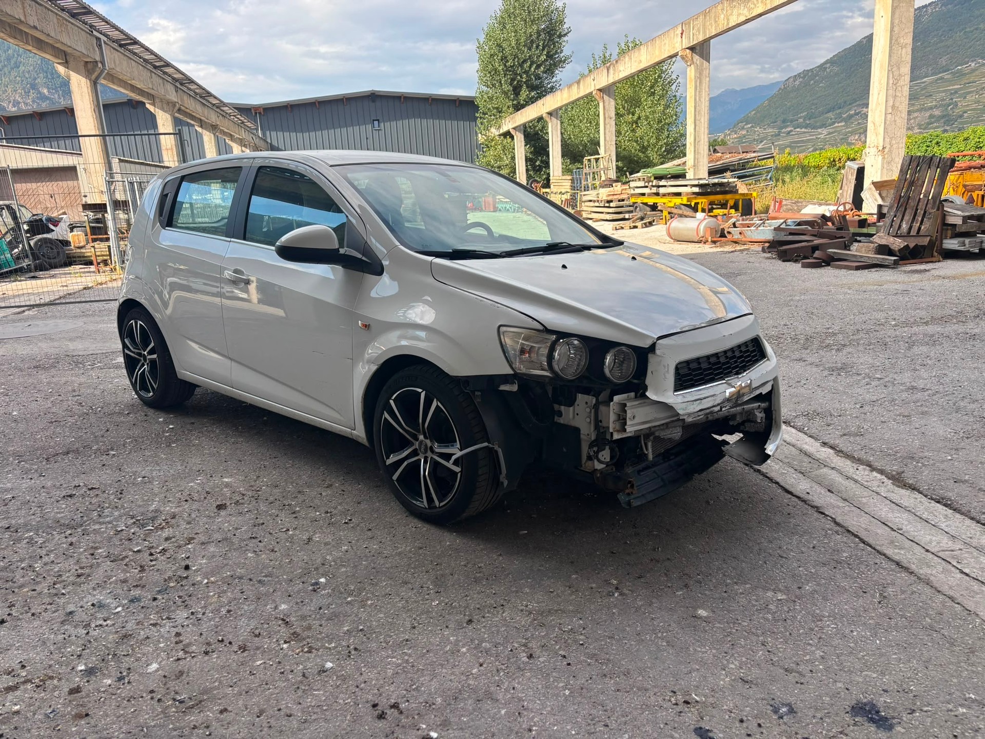 CHEVROLET Aveo 1.6 LTZ-image-2