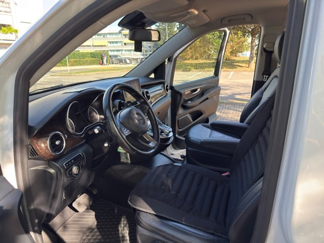 MERCEDES-BENZ V 250-image-9