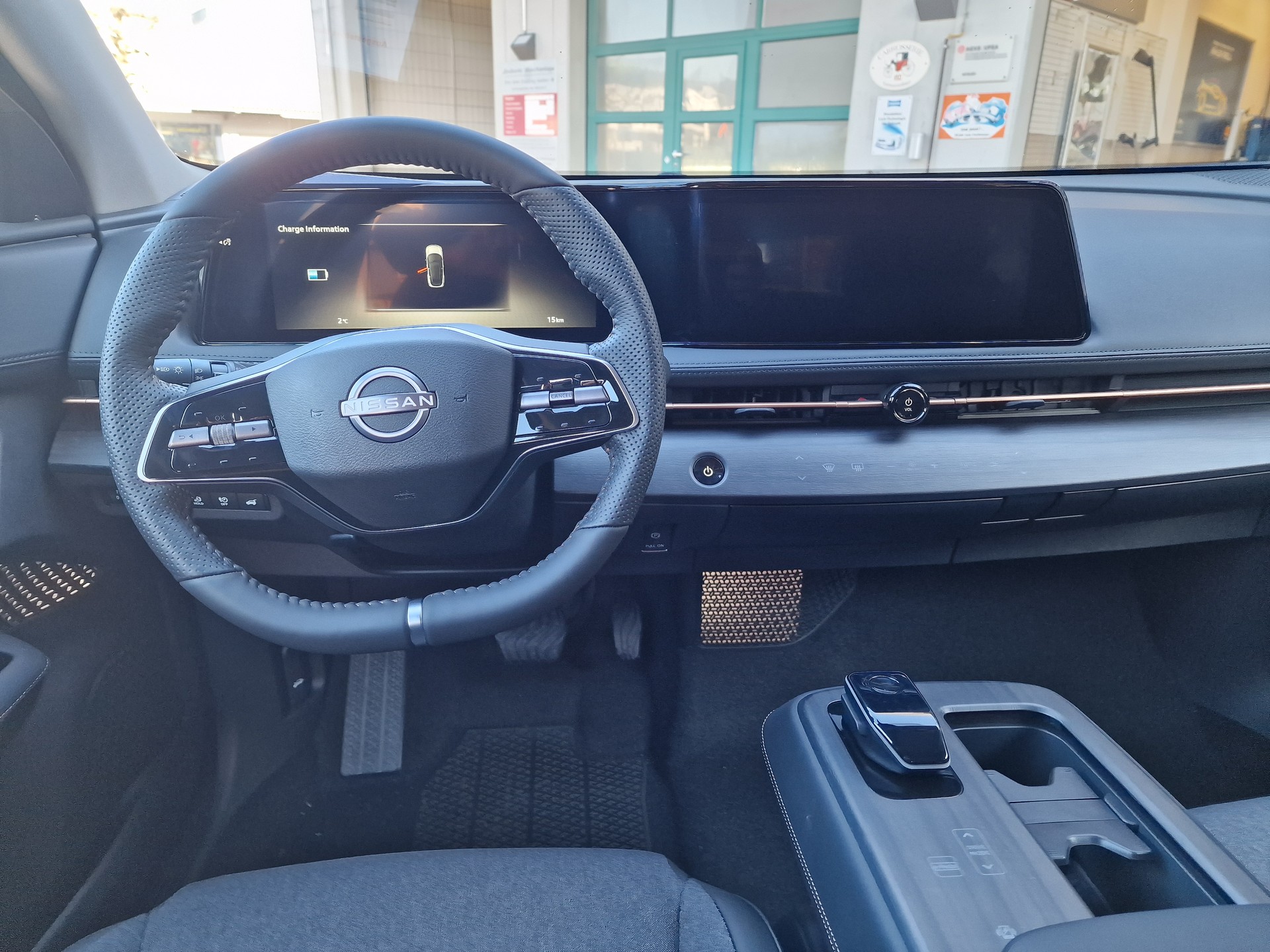 NISSAN Ariya 63 kWh Advance-image-12