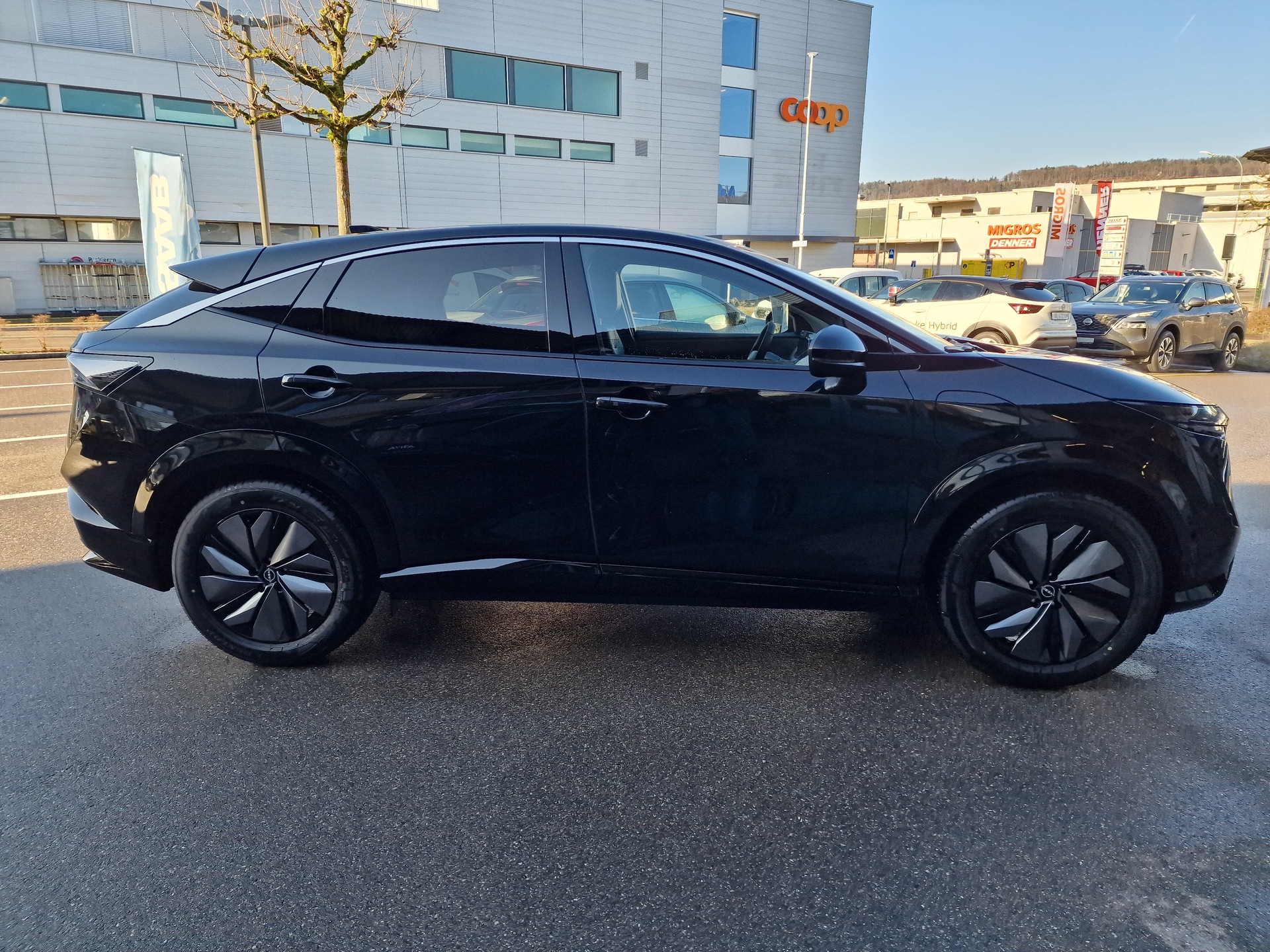 NISSAN Ariya 63 kWh Advance-image-4