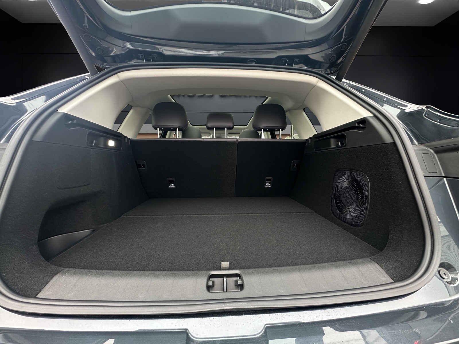 LEAPMOTOR C10 70kWh Design-image-9