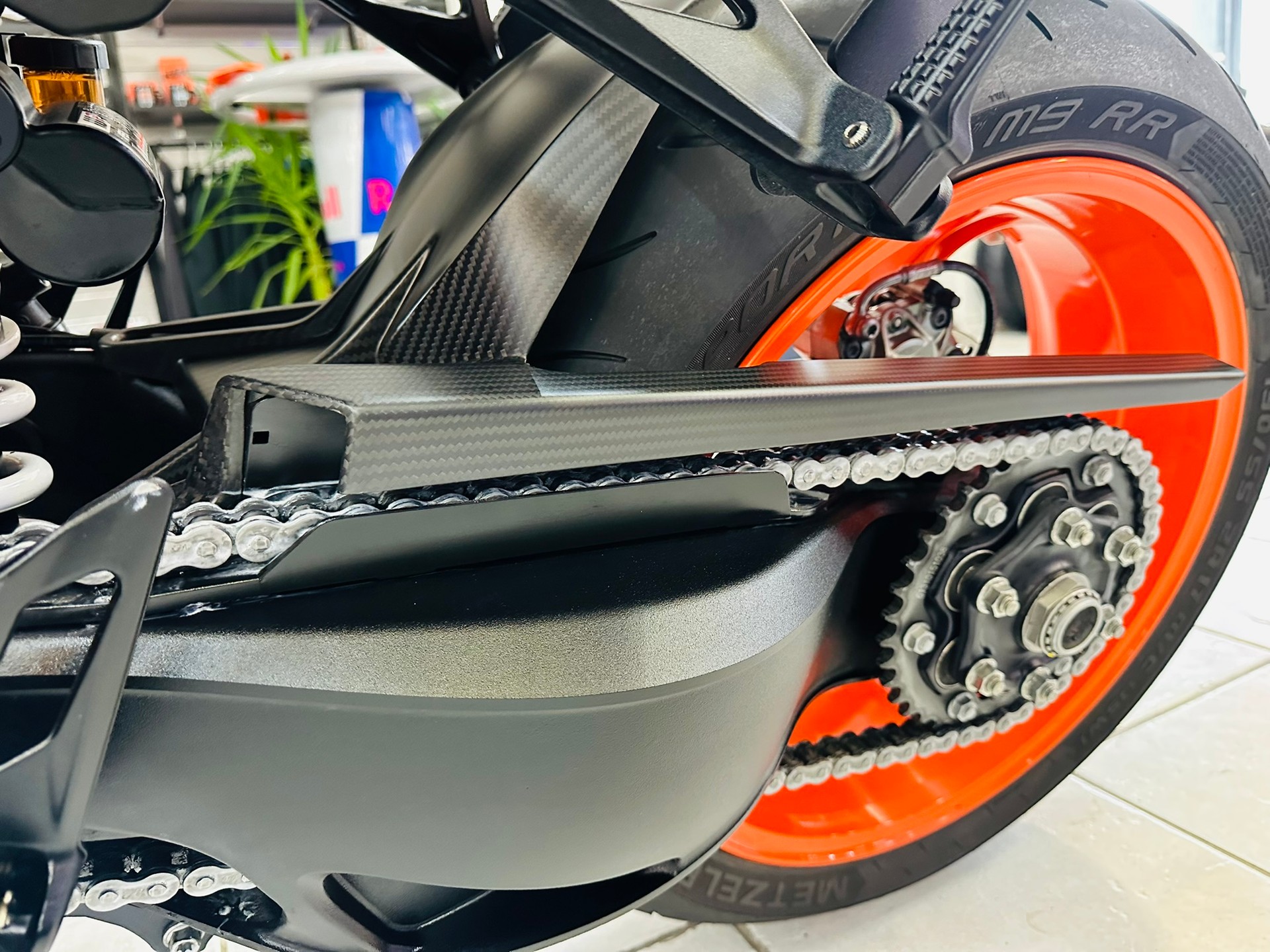 KTM 1290 Super Duke R EVO-image-8