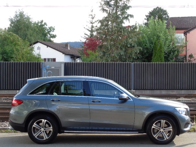 MERCEDES-BENZ GLC 250 d 4Matic 9G-Tronic-image-14