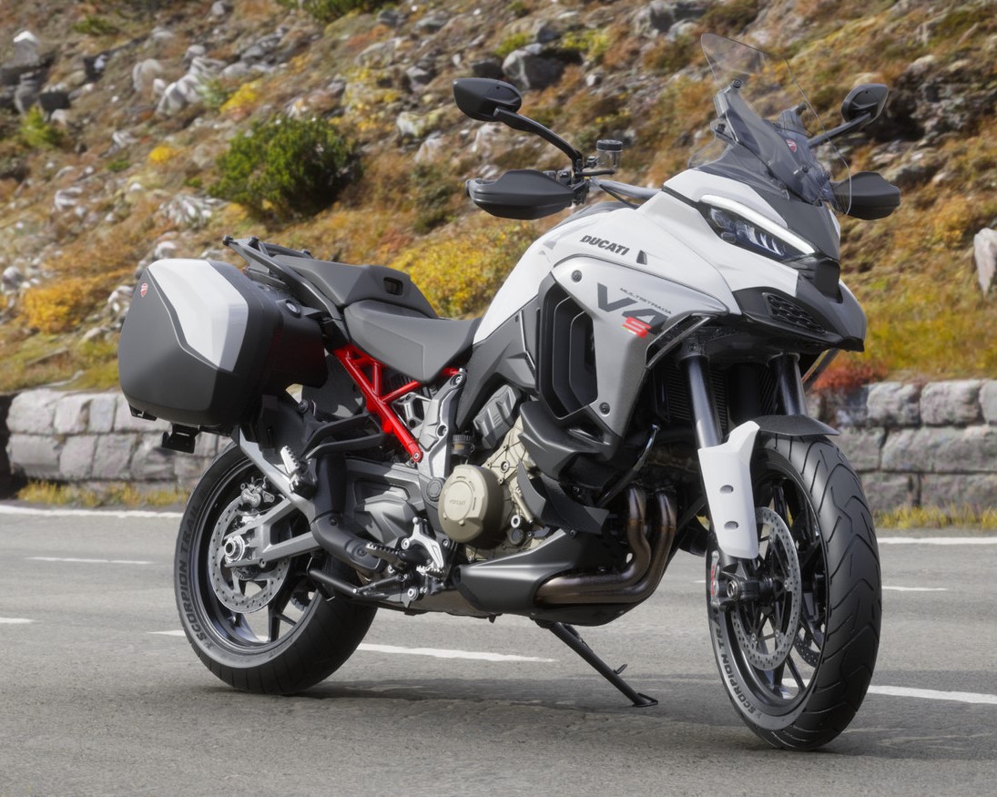 DUCATI Multistrada V4 S Travel & Radar-image-0