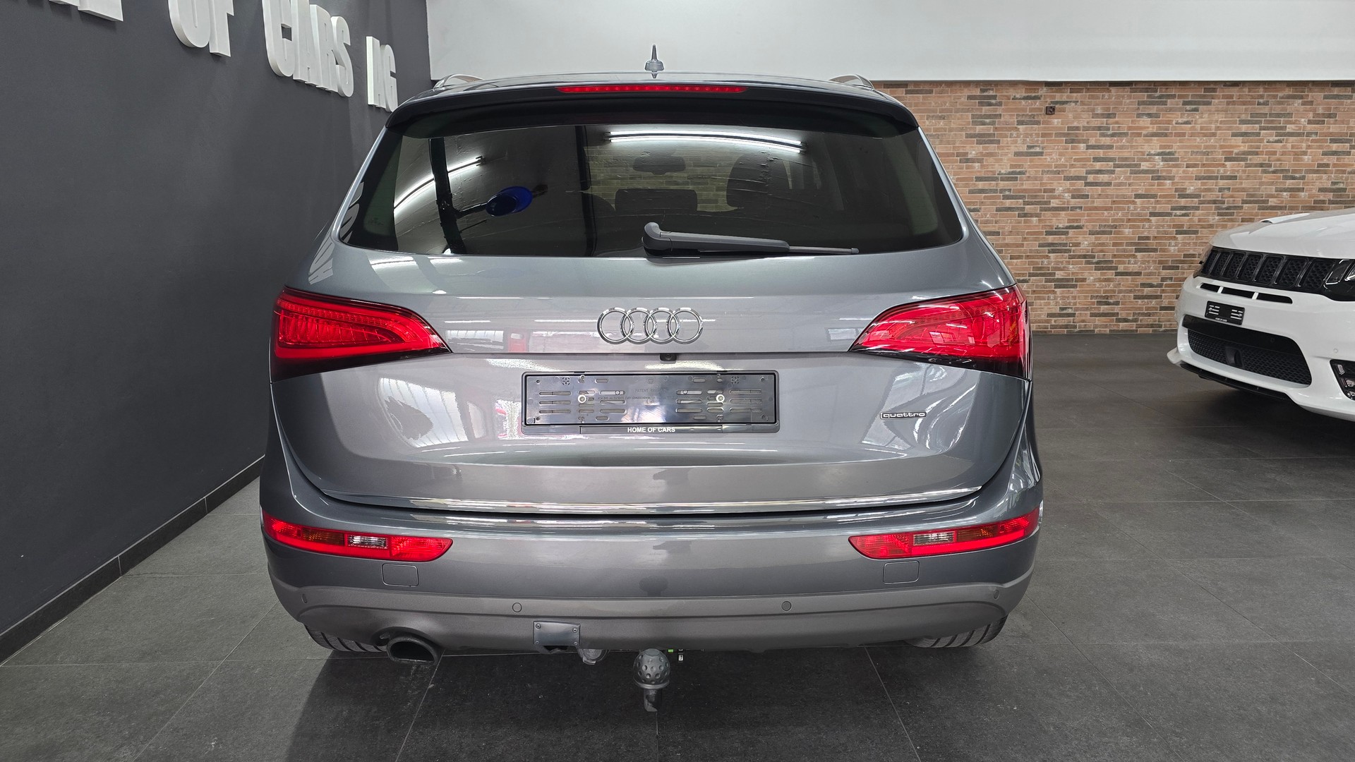 AUDI Q5 2.0 TDI quattro S-tronic-image-5
