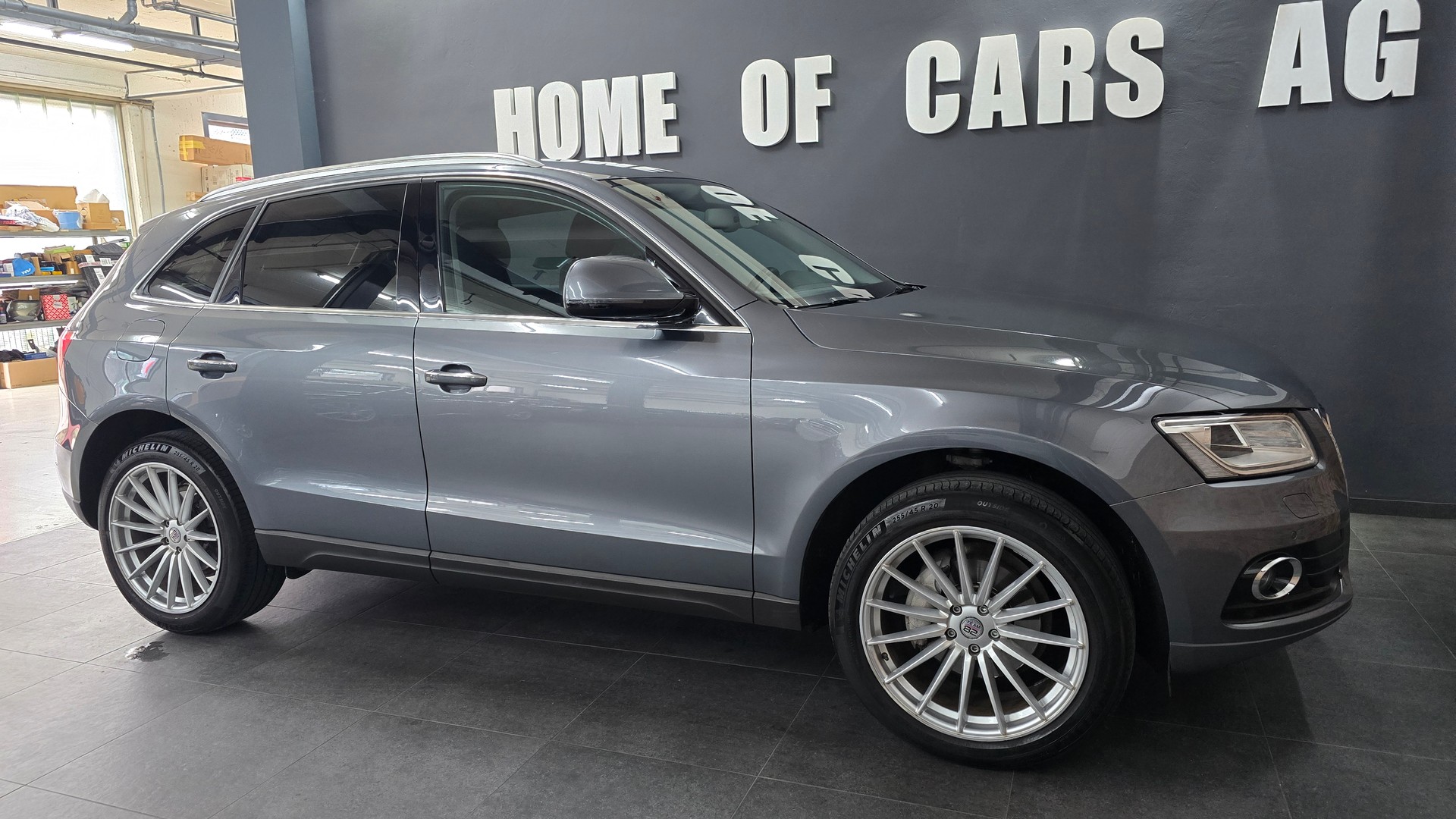 AUDI Q5 2.0 TDI quattro S-tronic-image-10