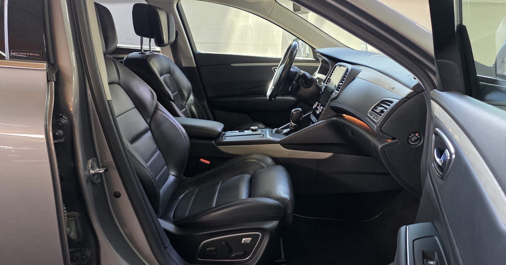 RENAULT Talisman Grandtour 1.6 TCe Initiale EDC *Frisch ab MFK*-image-22