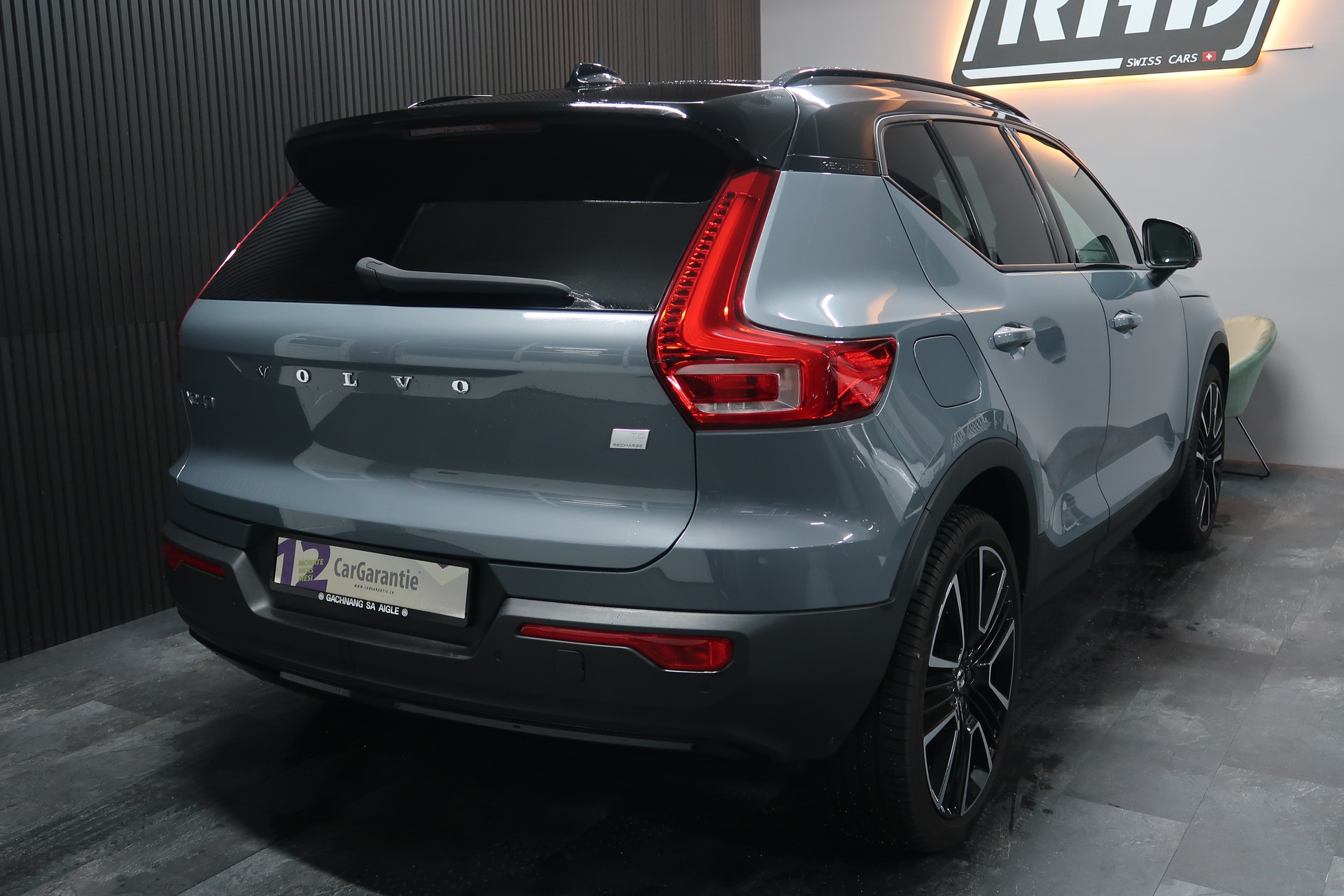 VOLVO XC40 T5 TwE R-Design DCT / CH / MFK / GARANTIE-image-5