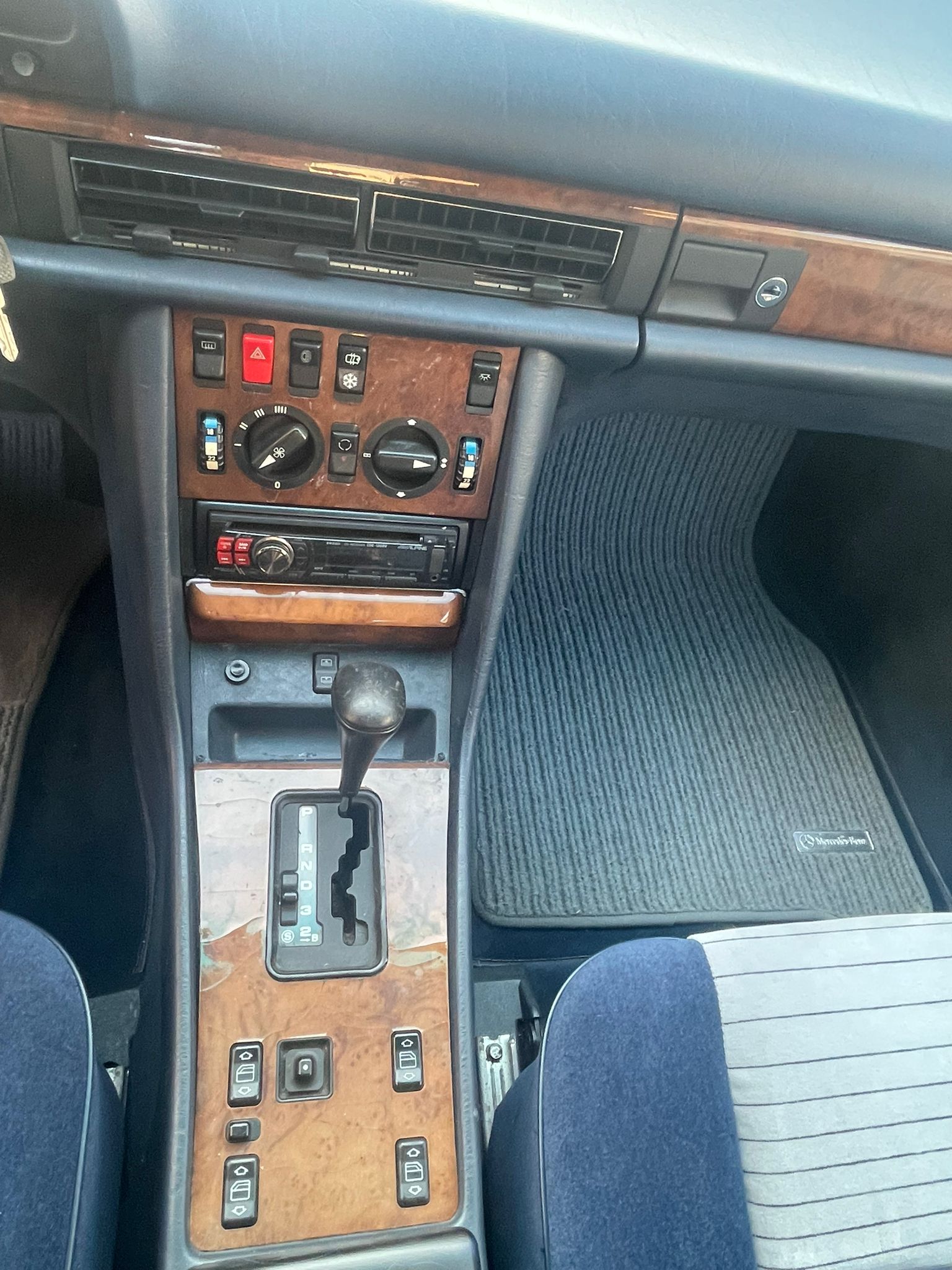 MERCEDES-BENZ 420 SEC Automatic-image-9