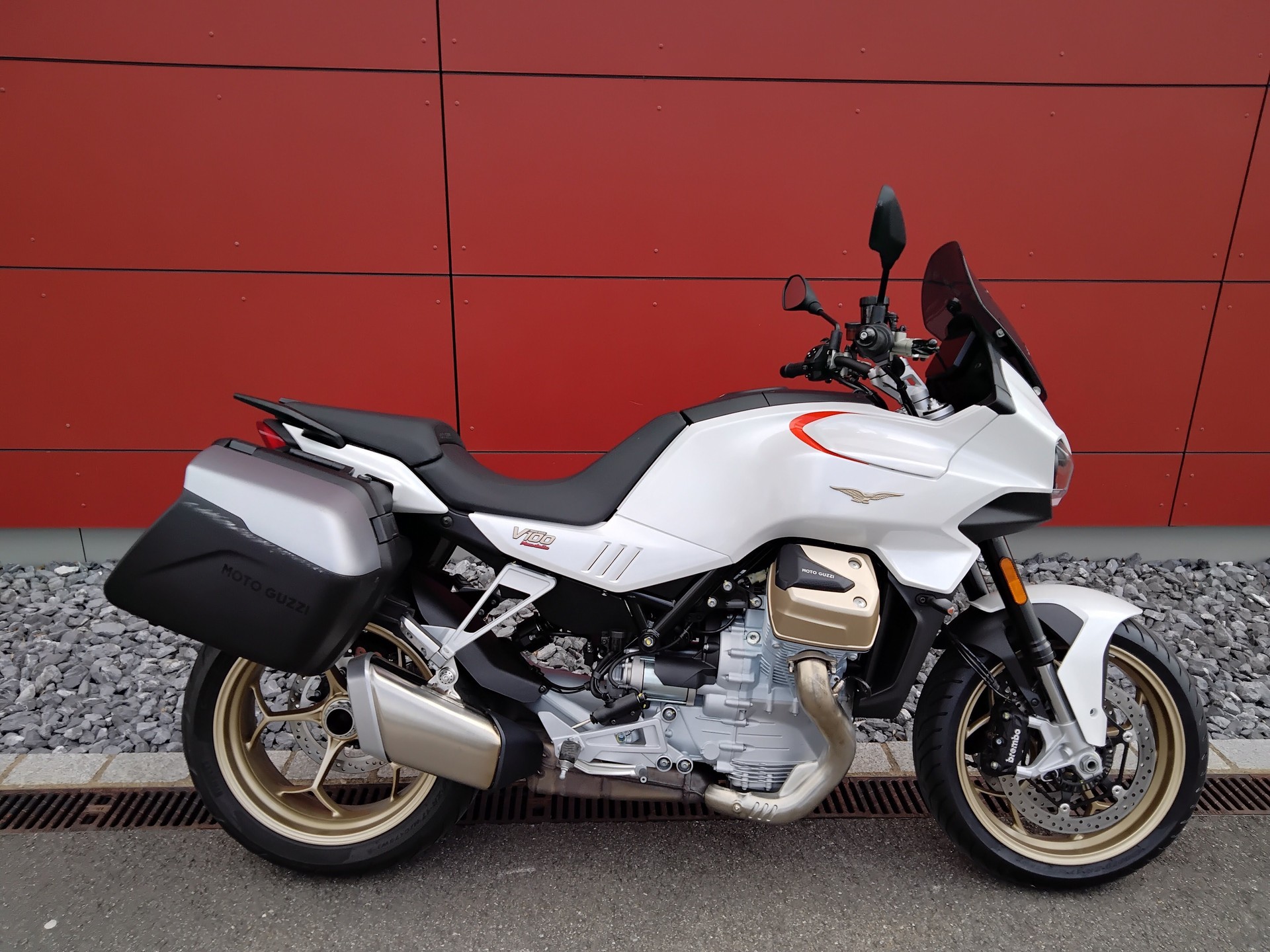 MOTO GUZZI V100 Mandello-image-0