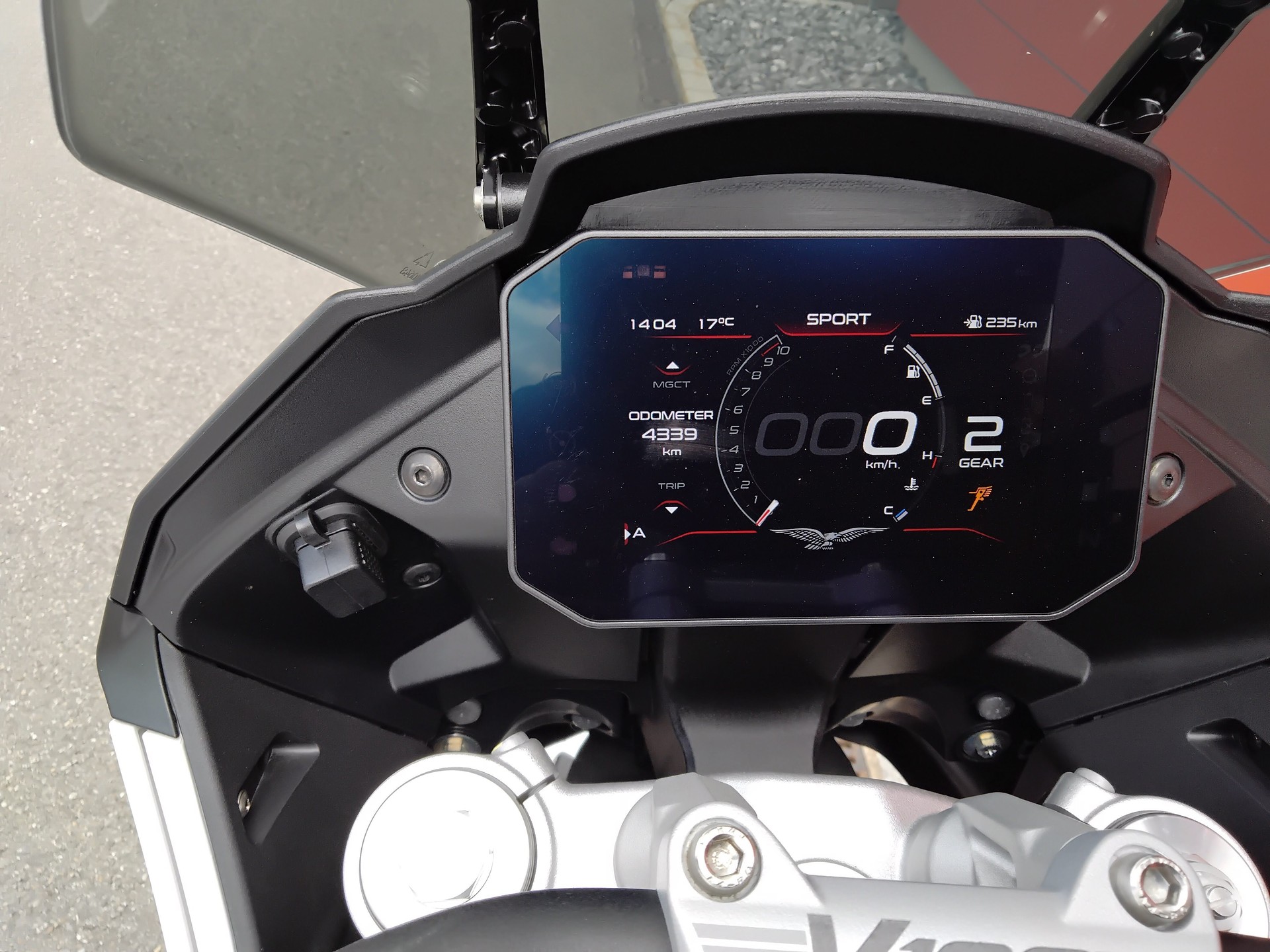 MOTO GUZZI V100 Mandello-image-6