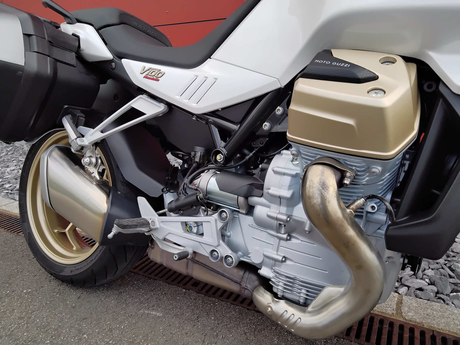 MOTO GUZZI V100 Mandello-image-8