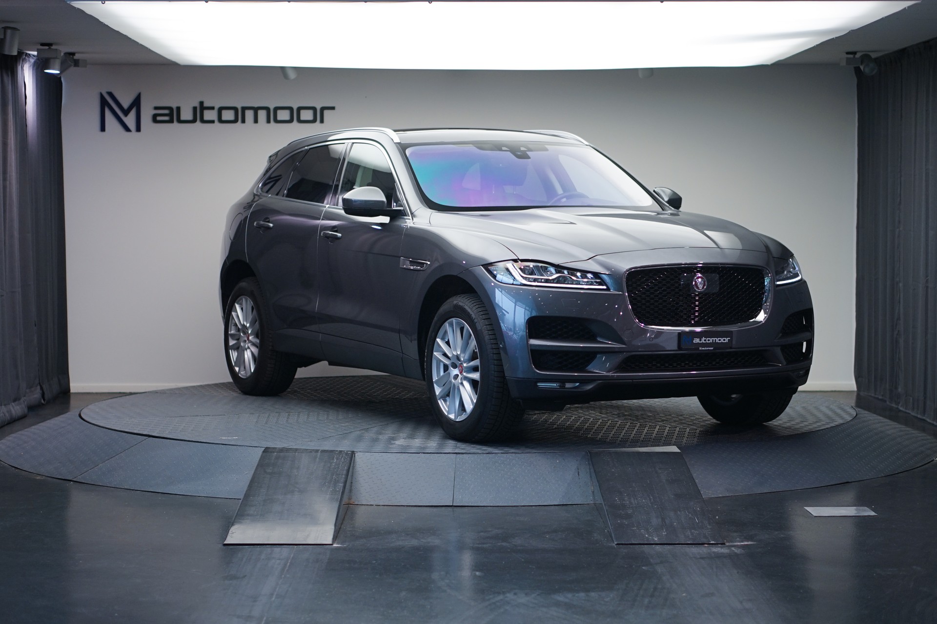 JAGUAR F-Pace 30t 2.0 Prestige AWD Automatik *CH-Fahrzeug* *Panoramadach* *Assistenzpaket-showroom-element-2