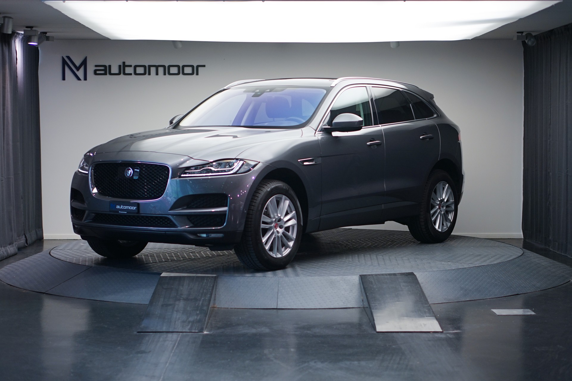 JAGUAR F-Pace 30t 2.0 Prestige AWD Automatik *CH-Fahrzeug* *Panoramadach* *Assistenzpaket