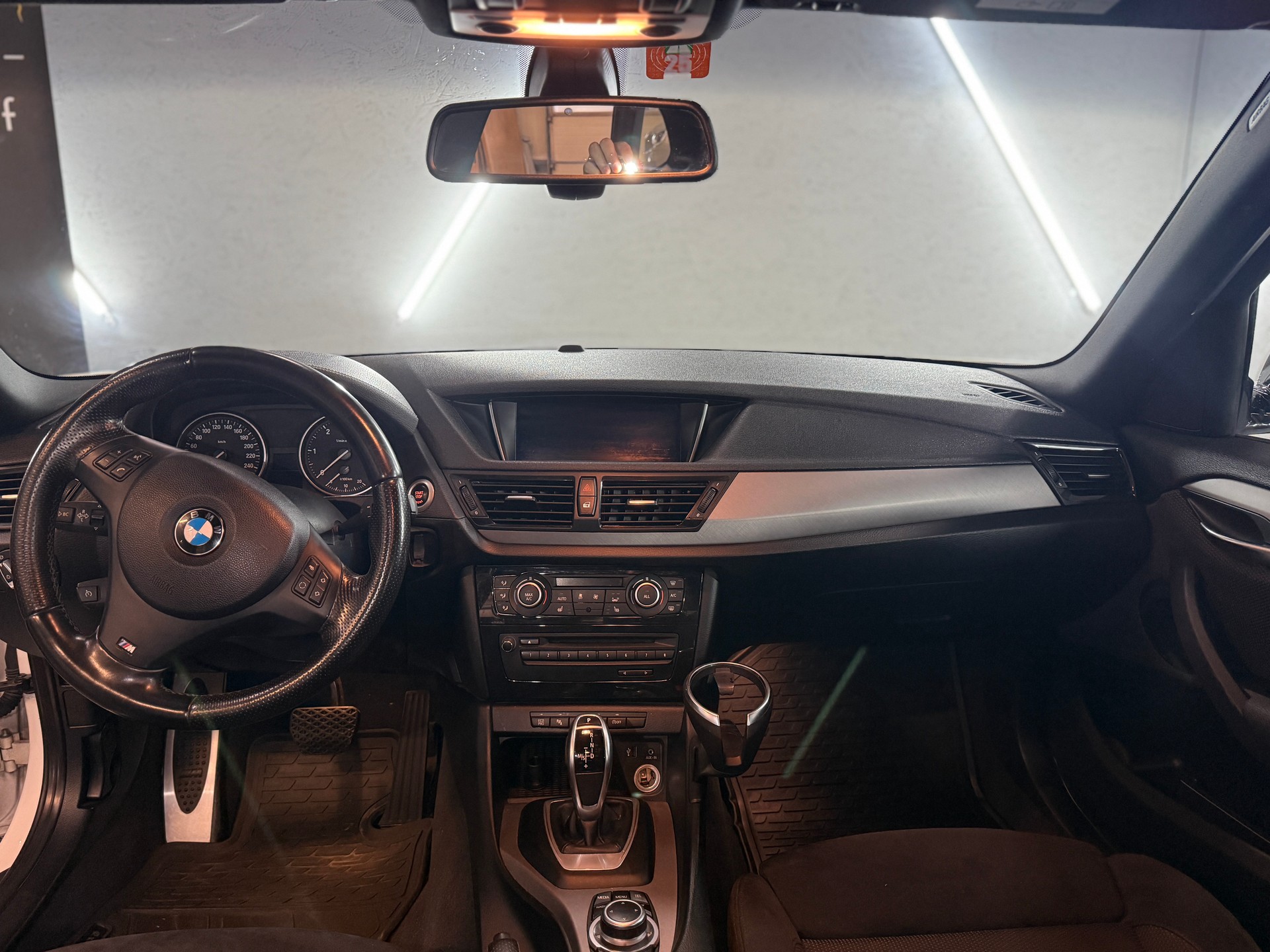 BMW X1 xDrive 18d Steptronic M Paket-image-11