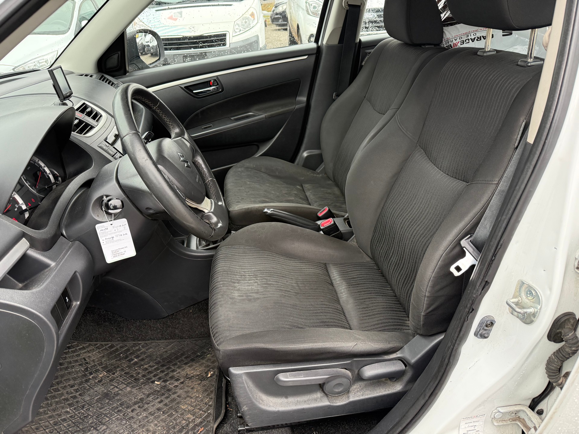 SUZUKI Swift 1.2i 16V GL Top-image-11