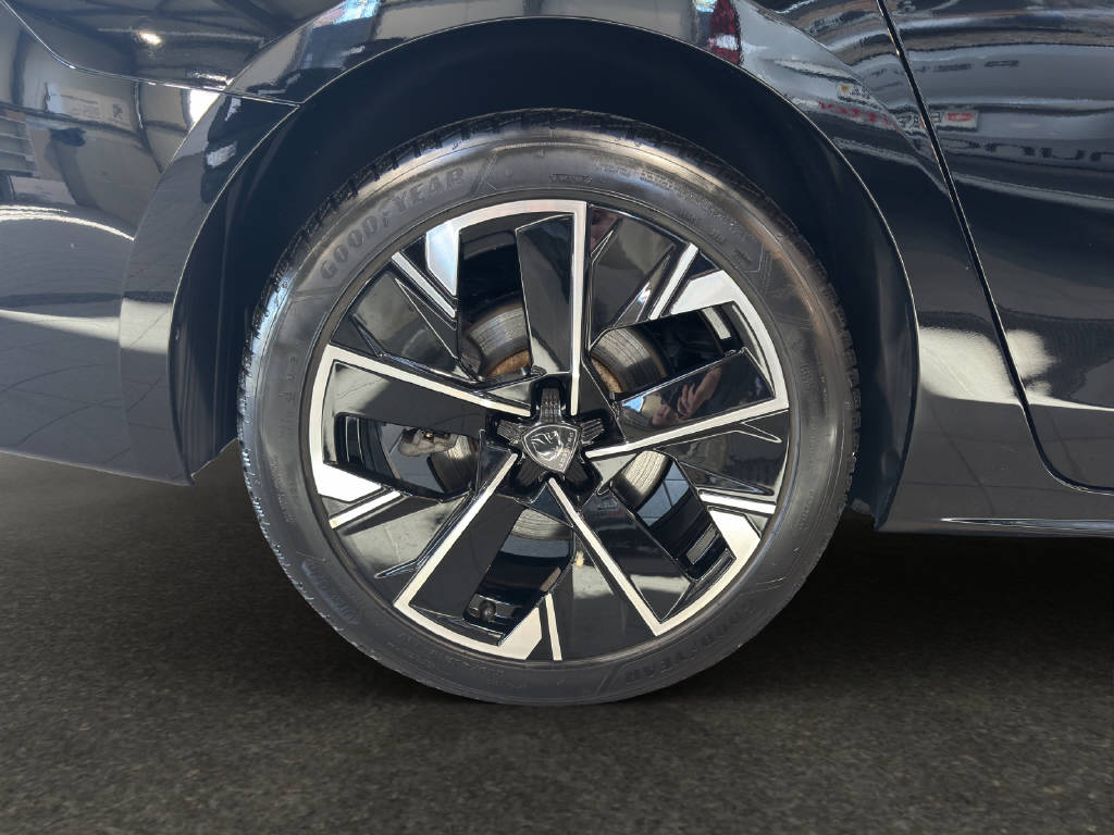 PEUGEOT 508 SW 1.6 Plug-in Hybrid GT-image-14