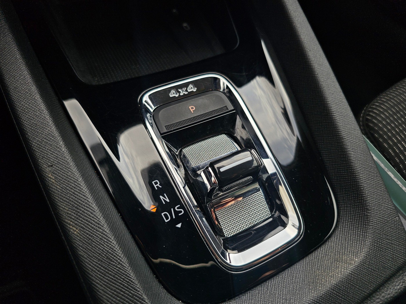 SKODA Octavia Combi 2.0 TDI DSG Ambition 4x4-image-11