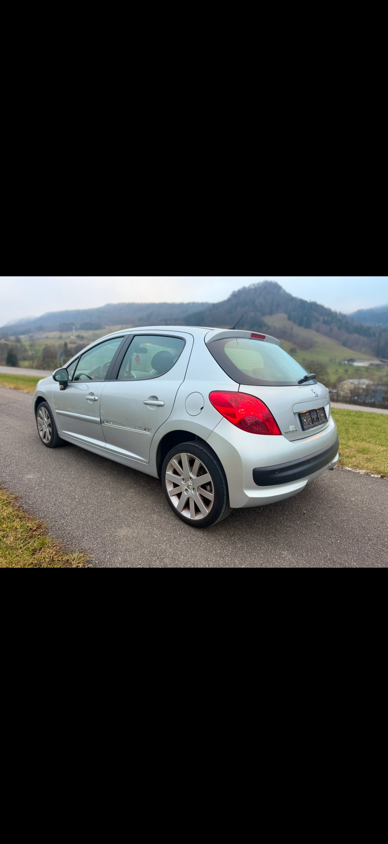 PEUGEOT 207 1.6 16V Turbo GT 150-image-3