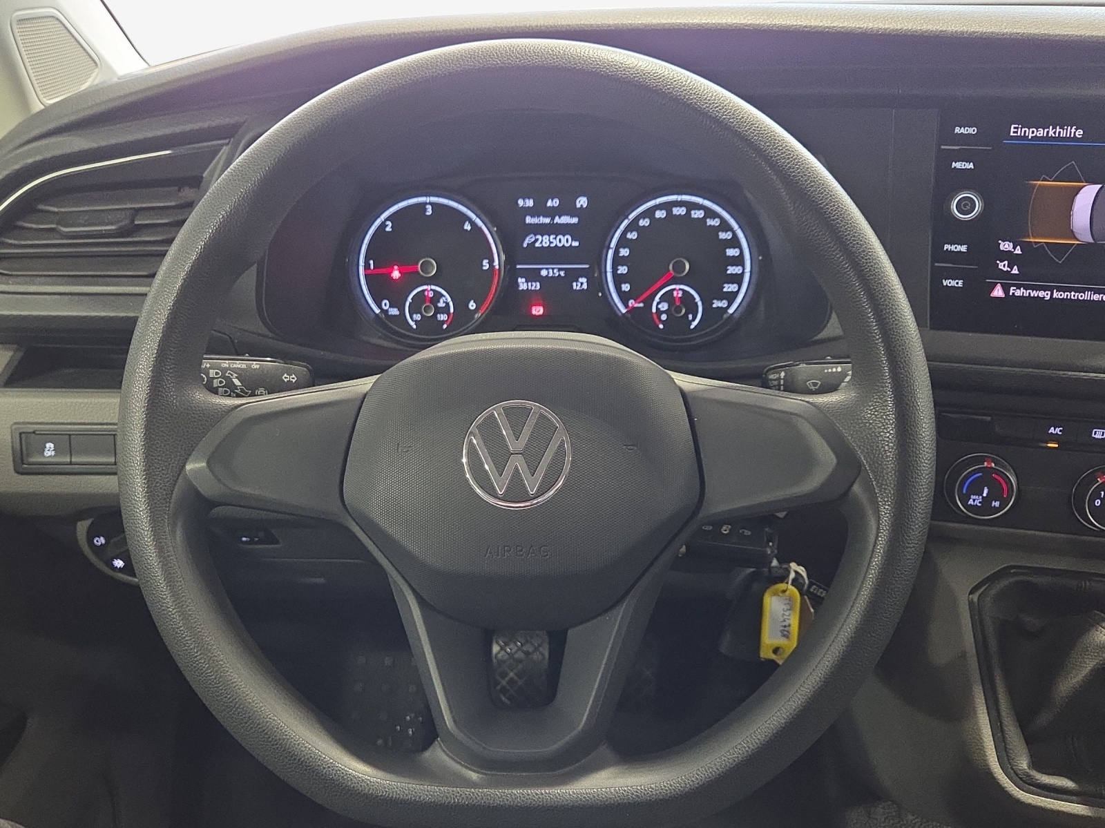 VW T6.1 2.0 TDI 4Motion-image-13
