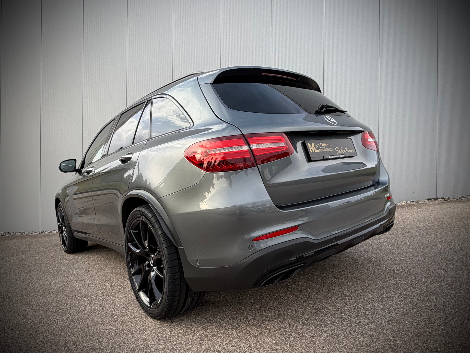 MERCEDES-BENZ GLC 43 AMG 4Matic 9G-Tronic-showroom-element-3