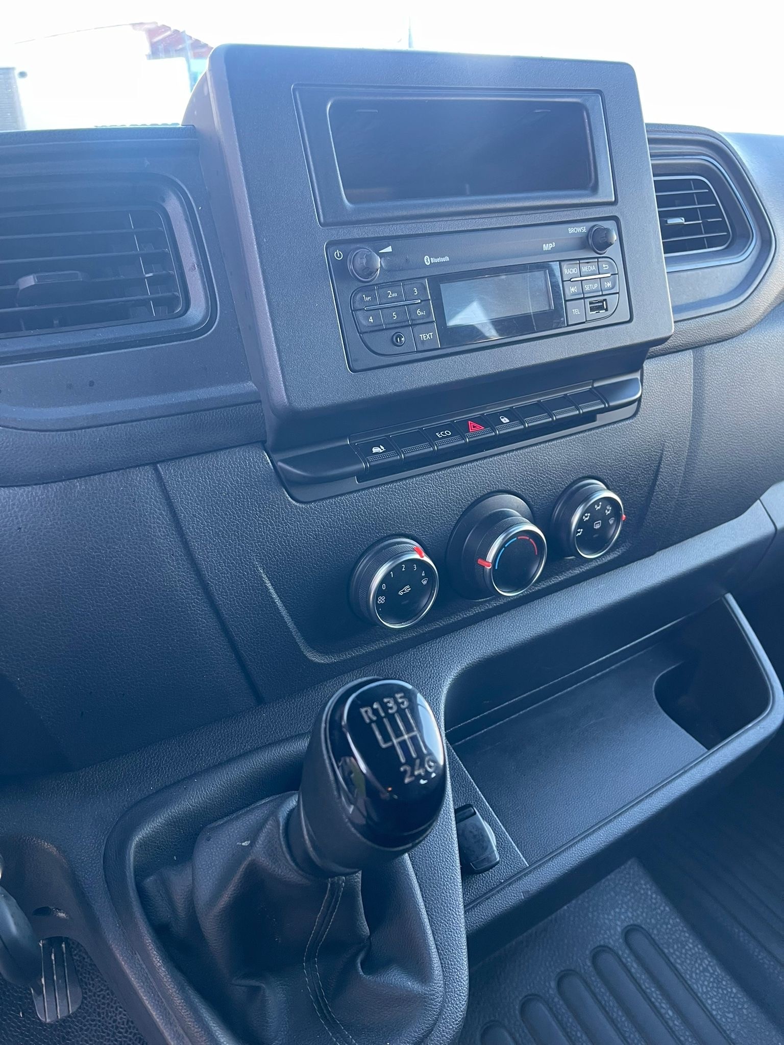 RENAULT Master T35 dCi135 L3-image-9