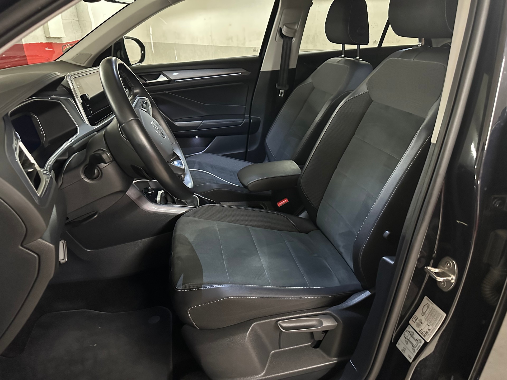 VW T-Roc 2.0 TDI 150PS SCR Advance DSG-image-9