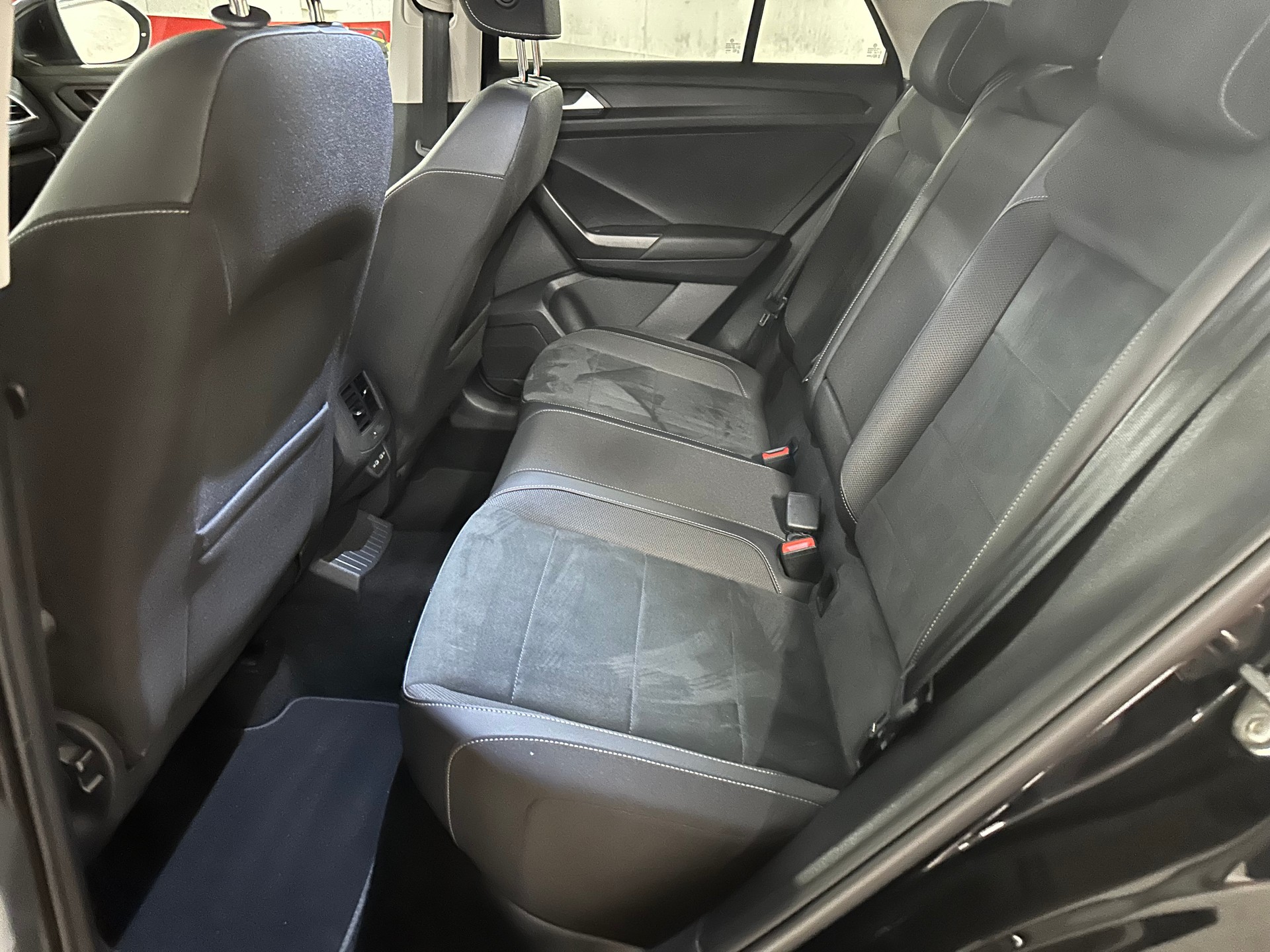 VW T-Roc 2.0 TDI 150PS SCR Advance DSG-image-10