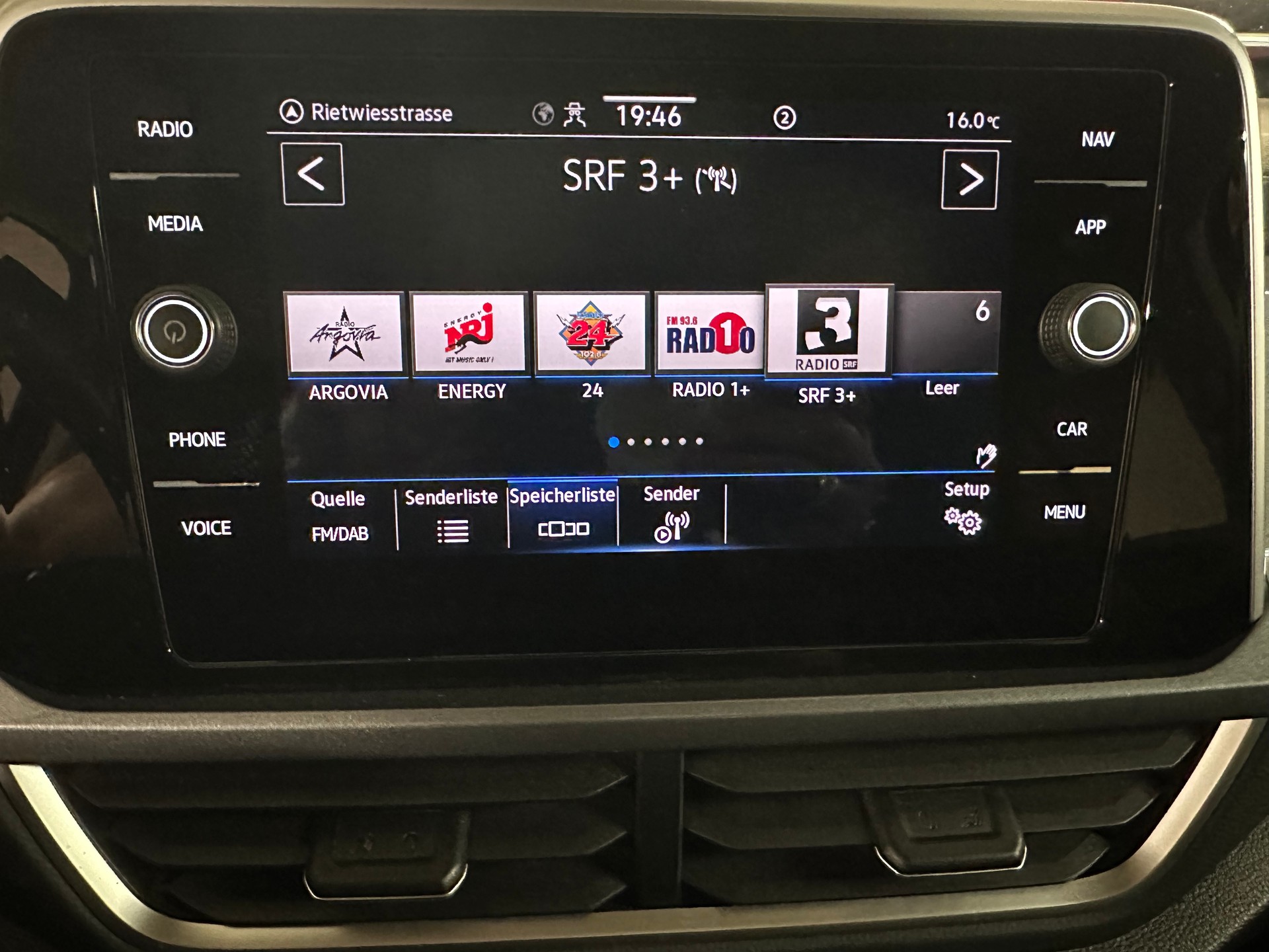 VW T-Roc 2.0 TDI 150PS SCR Advance DSG-image-19