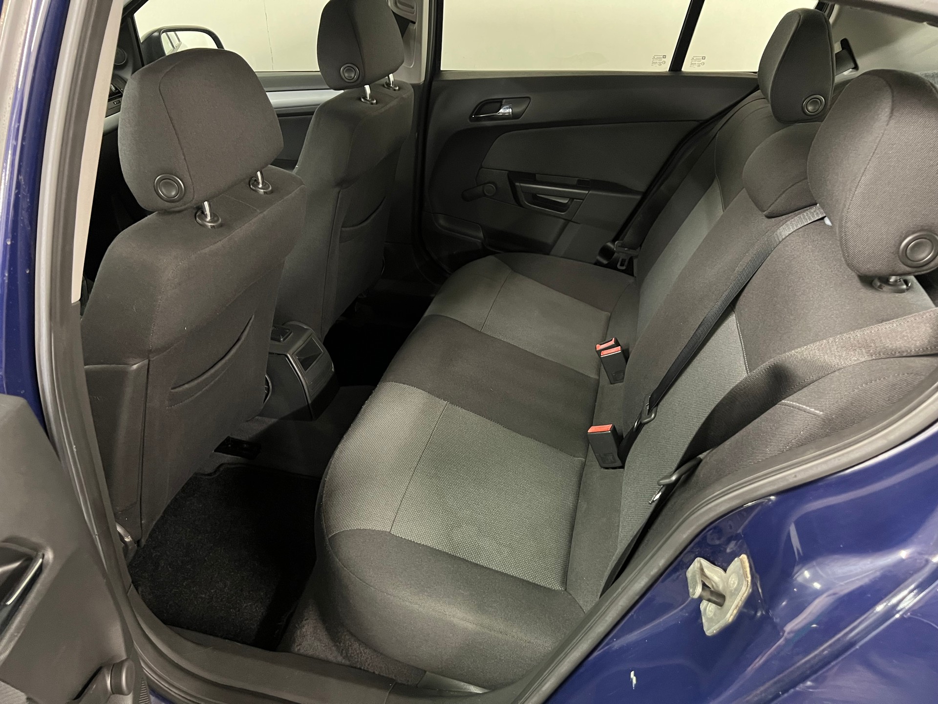 OPEL Astra 1.6i 16V TP Enjoy-image-12