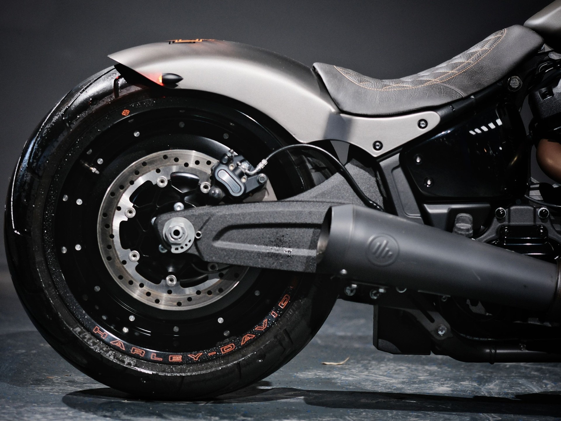HARLEY-DAVIDSON FXDRS 114 ABS-image-8