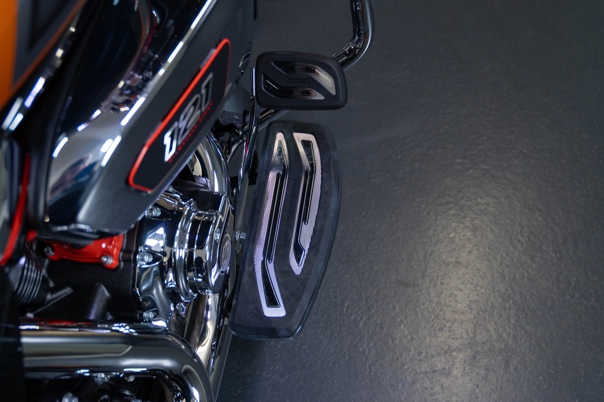 HARLEY-DAVIDSON FLHXSE Street Glide CVO 121-image-8