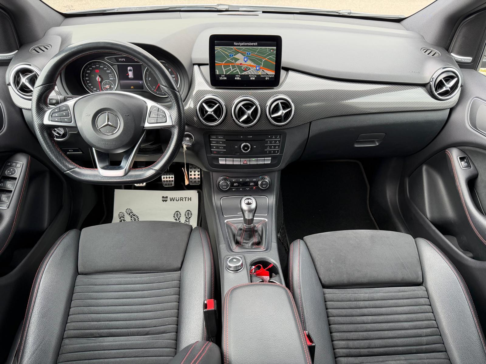 MERCEDES-BENZ B 200 d AMG Line-image-10