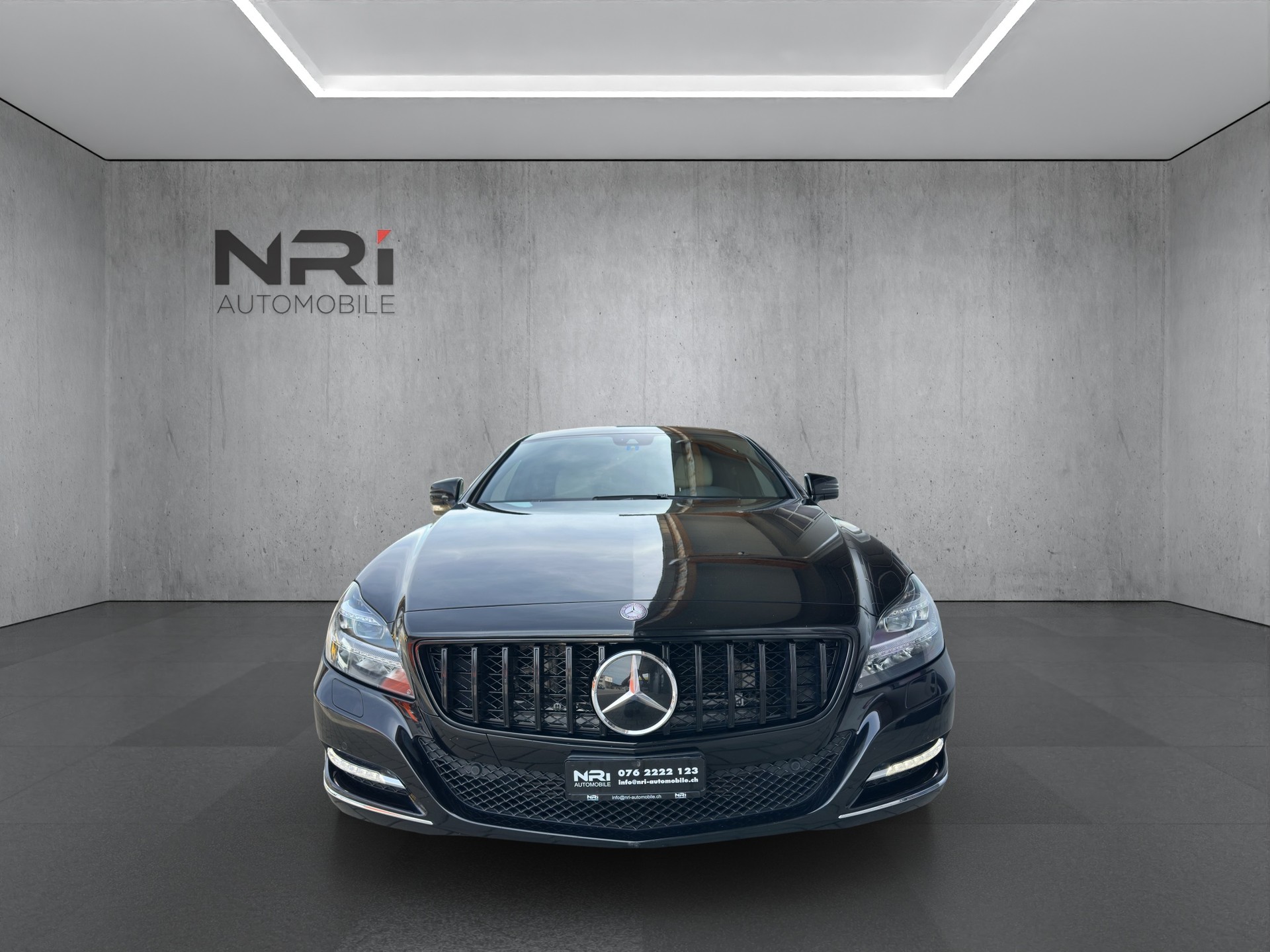 MERCEDES-BENZ CLS 350 CDI BlueEF 4m Sh.Brake-showroom-element-1